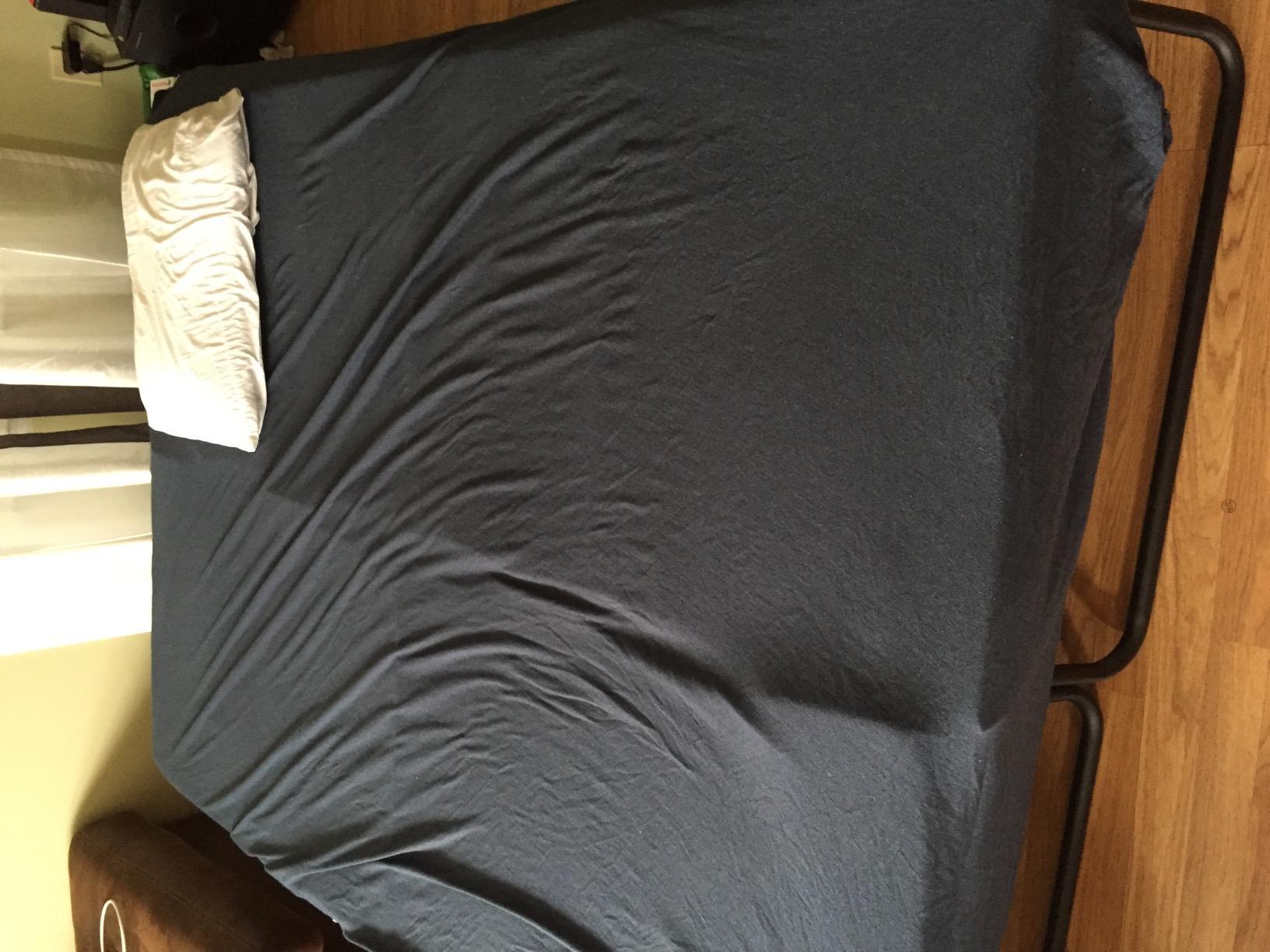 Coleman ComfortSmart Big & Tall Cot with Mattress Pad, Folding Steel Camp Bed with Plush Pad for Comfortable Sleeping, Great for Camping, Lounging, Elevated Sleeping, Guests, & More customer photo 2