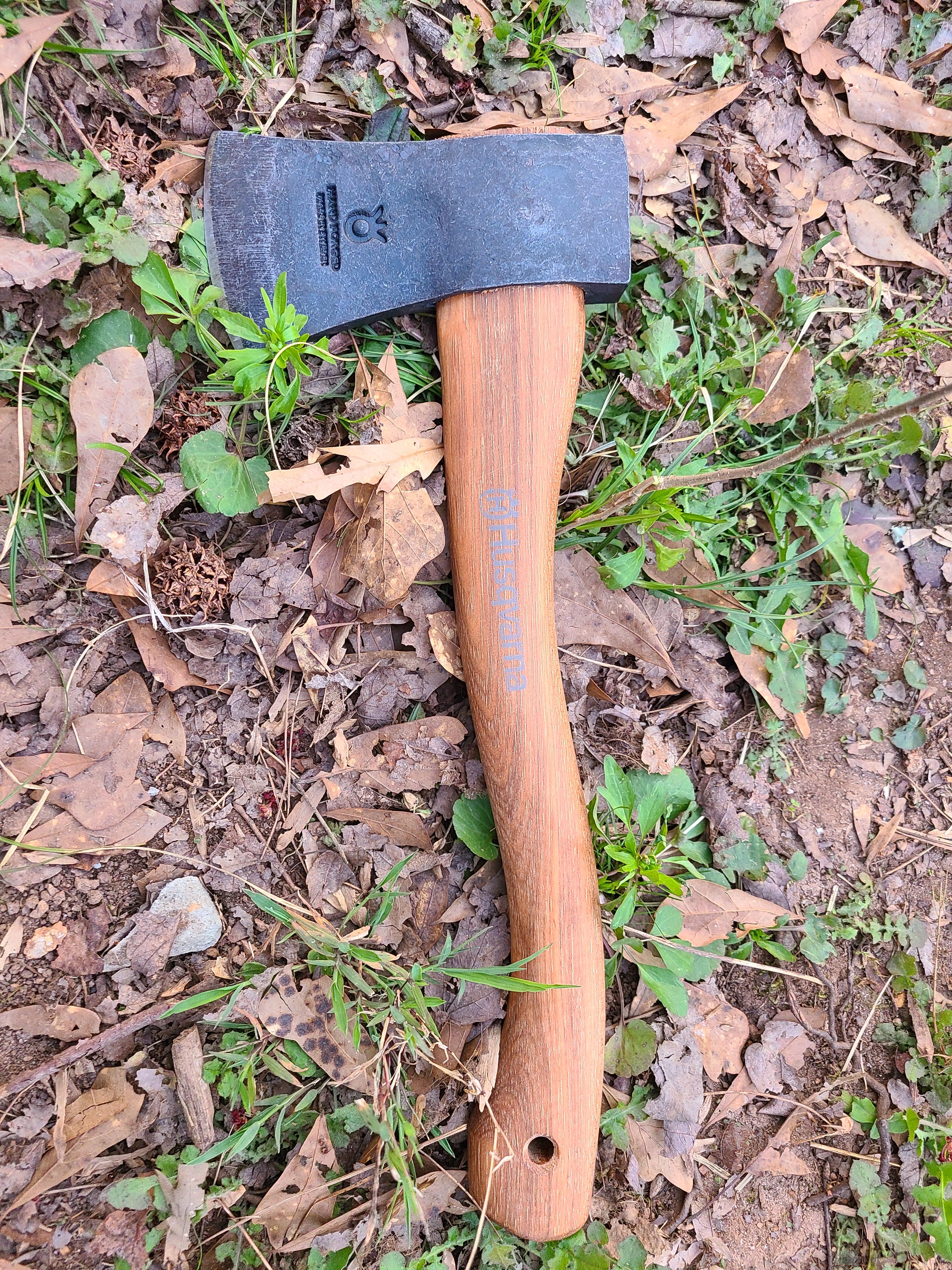 Husqvarna Hatchet, Small Axe with Leather Sheath and Hickory Handle, Ideal Small Hatchet Axe for Camping Gear and Gardening Tools customer photo 1