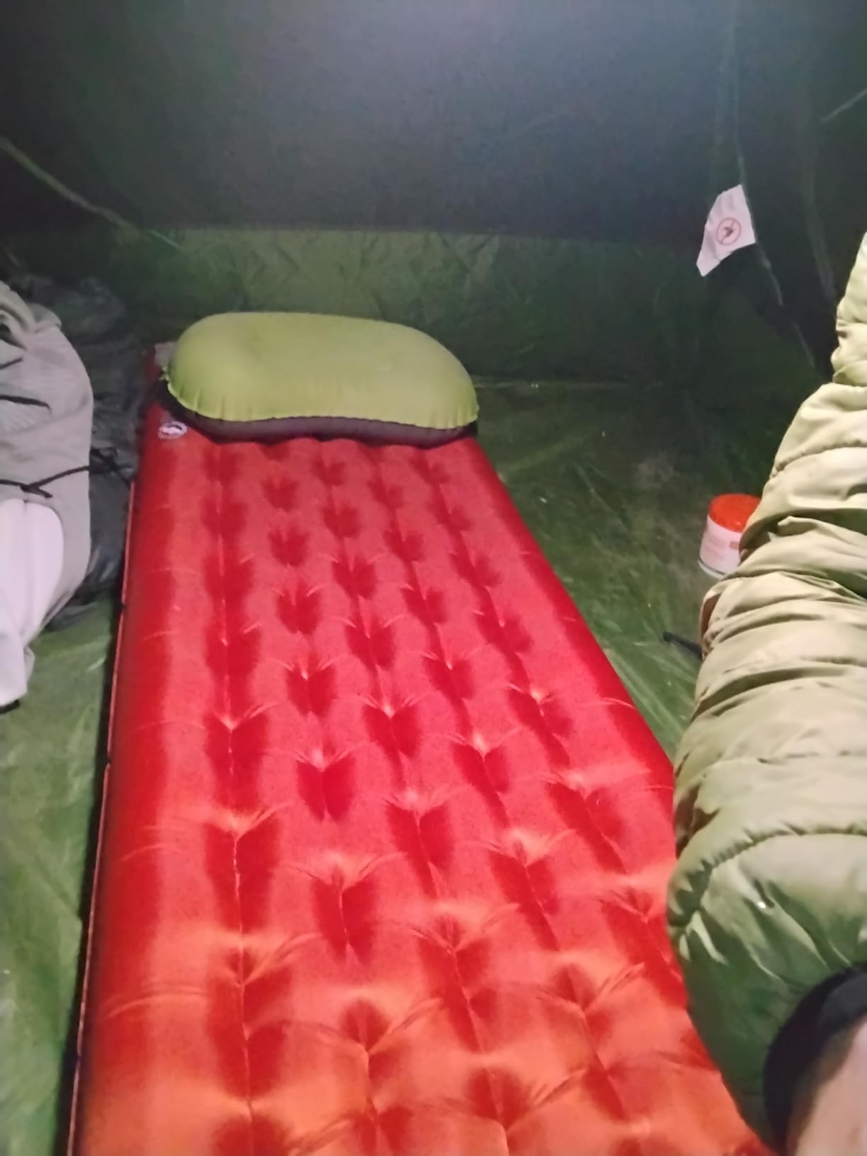 Big Agnes Rapide SL - Insulated Sleeping Pad, Ultralight, All Season Compact Backpacking and Hiking, Pumphouse Sack Included, Orange, 20x72 Regular customer photo 1