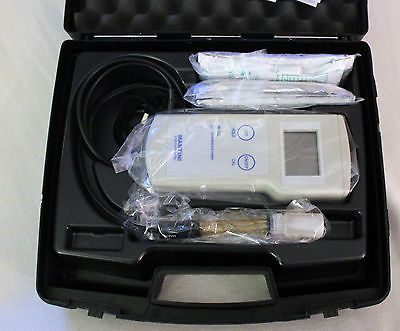 Milwaukee Portable pH/Temperature Meter - MW102 customer photo 1