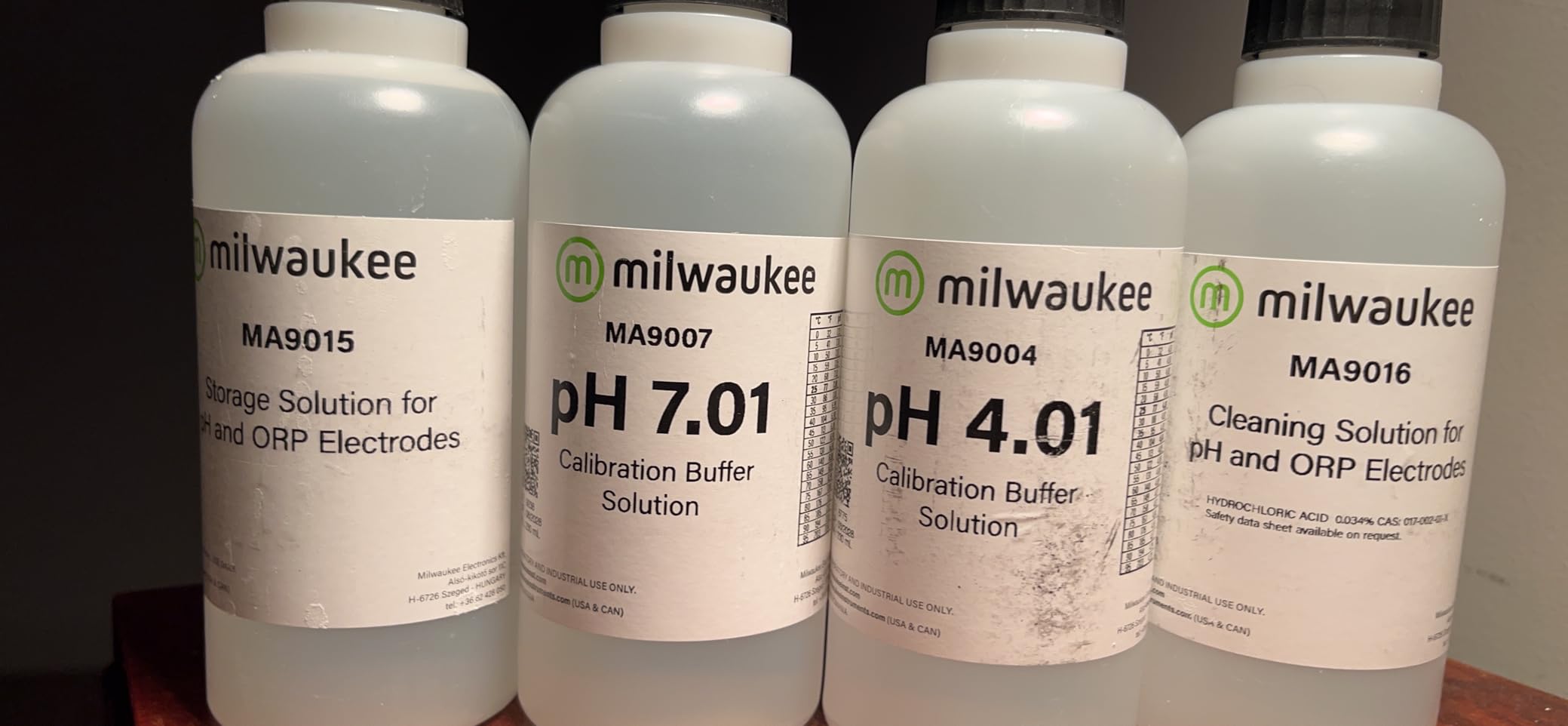 Milwaukee Portable pH/Temperature Meter - MW102 customer photo 2