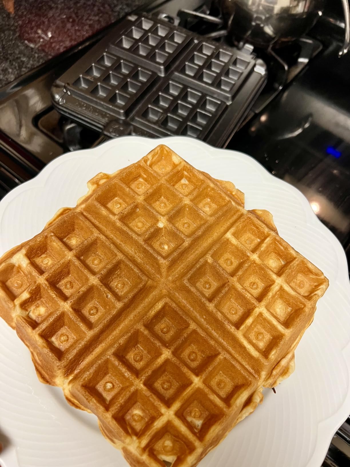 NordicWare 15040 Cast Aluminum Stovetop Belgium Waffle Iron customer photo 2