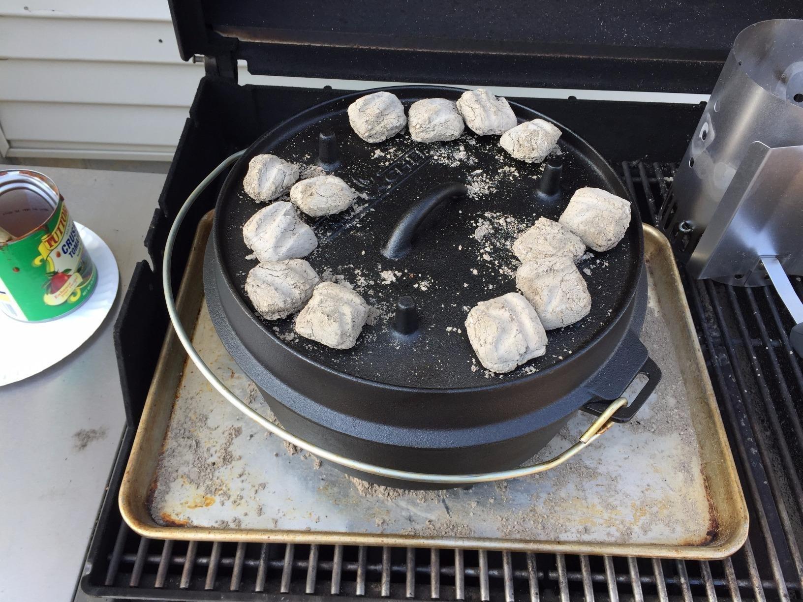 Camp Chef DO-12 Pre Seasoned Cast Iron Dutch Oven, Black customer photo 2