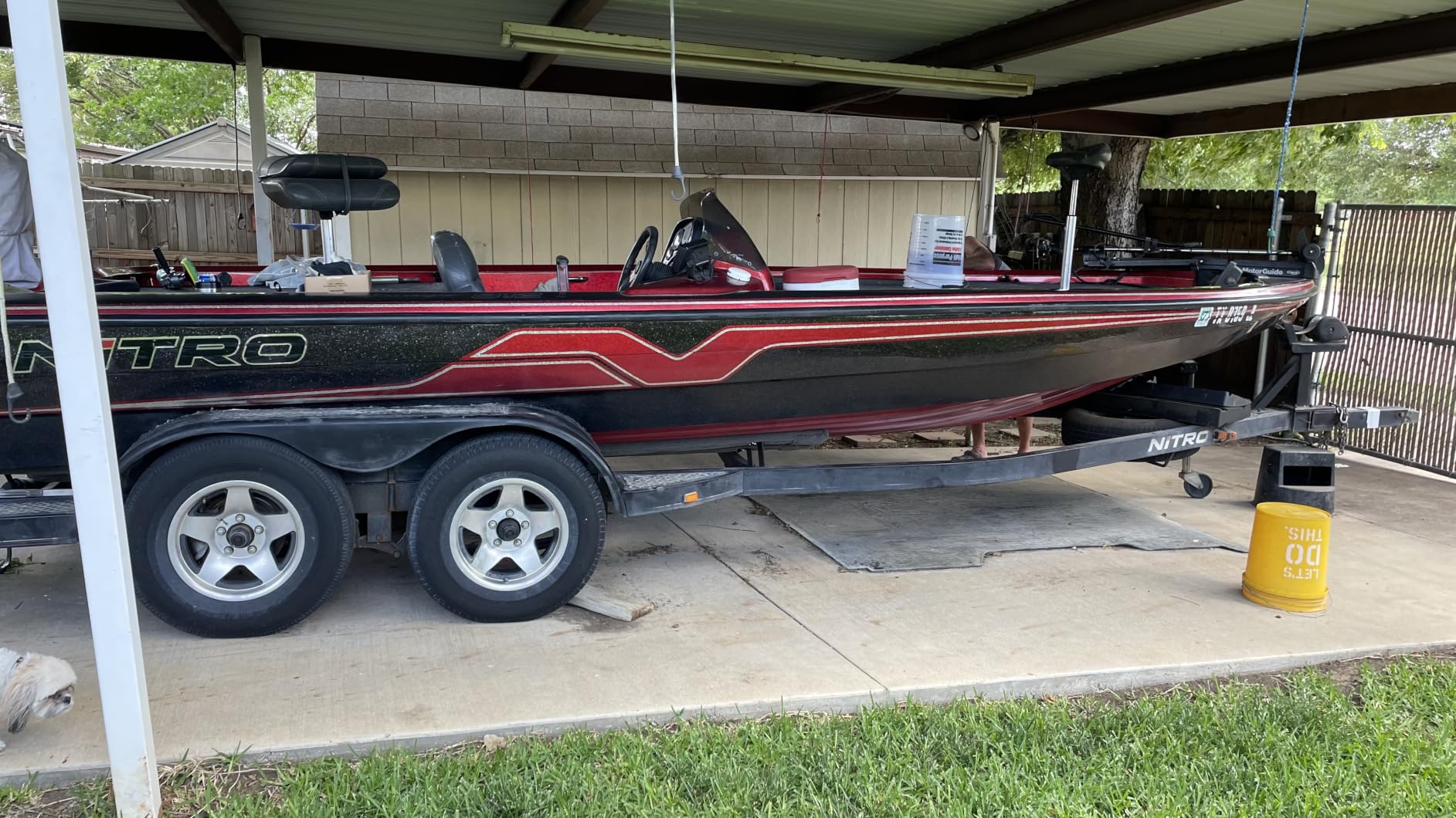 Meguiar's M6332 Flagship Premium Marine Wax, Easy to Use Boat Polish and Wax, Remove Scratches, Swirls, and Oxidation While Leaving Lasting Protection, 32 Oz Bottle customer photo 2