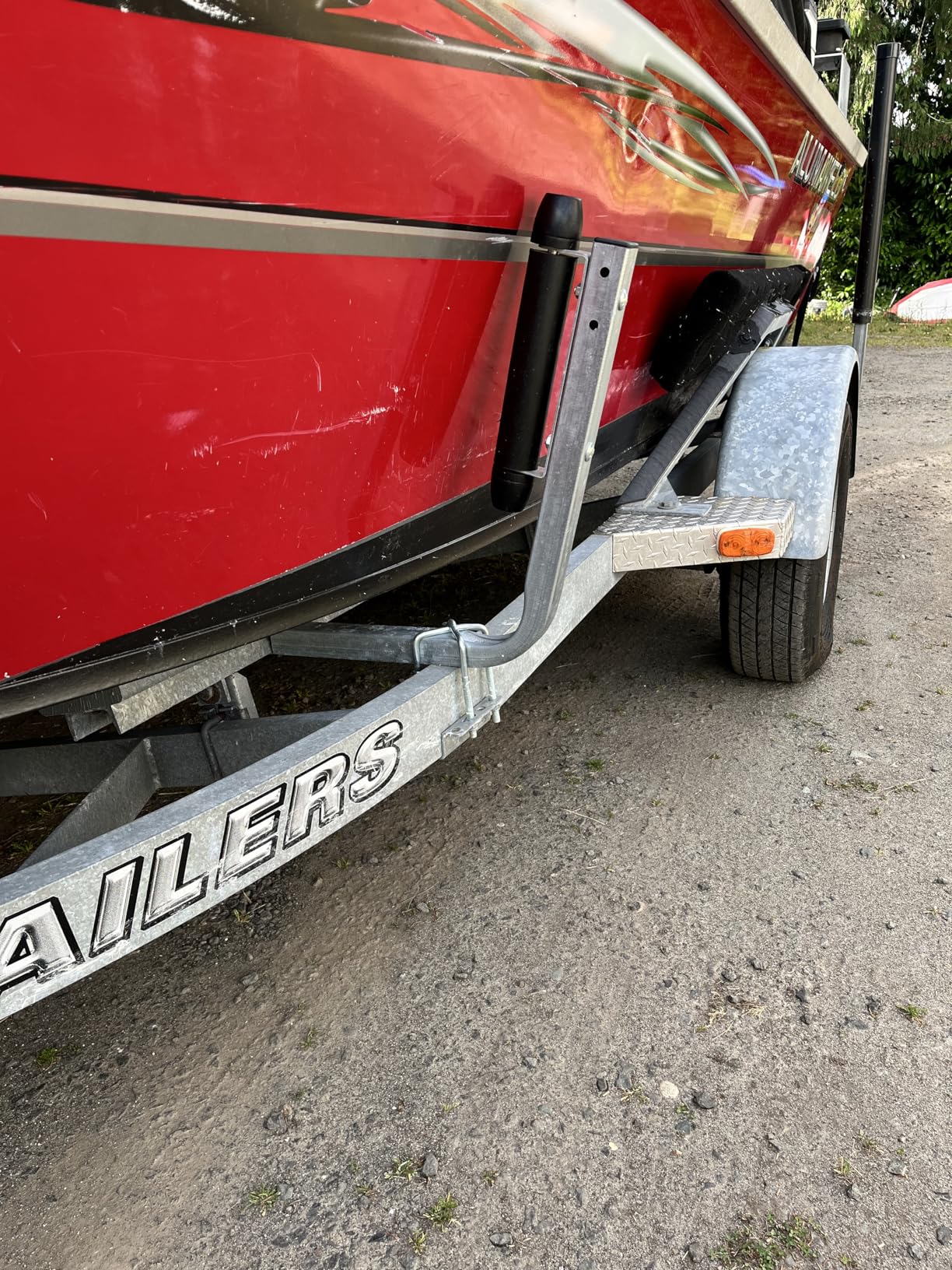CE Smith - 27610 Roller Guide-On with End Caps - Sturdy Replacement Part for Boat Trailers - 9 inches customer photo 1