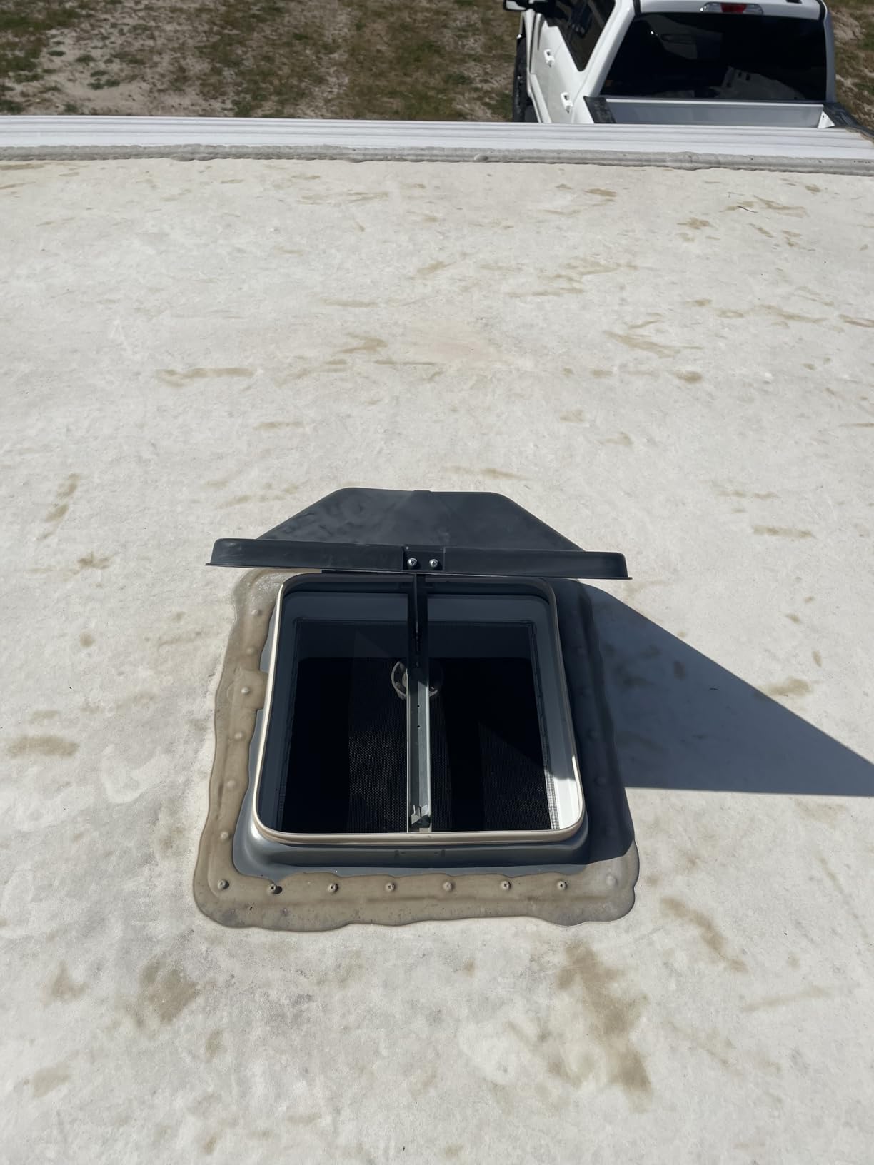 Camco Vent Cover, White customer photo 1