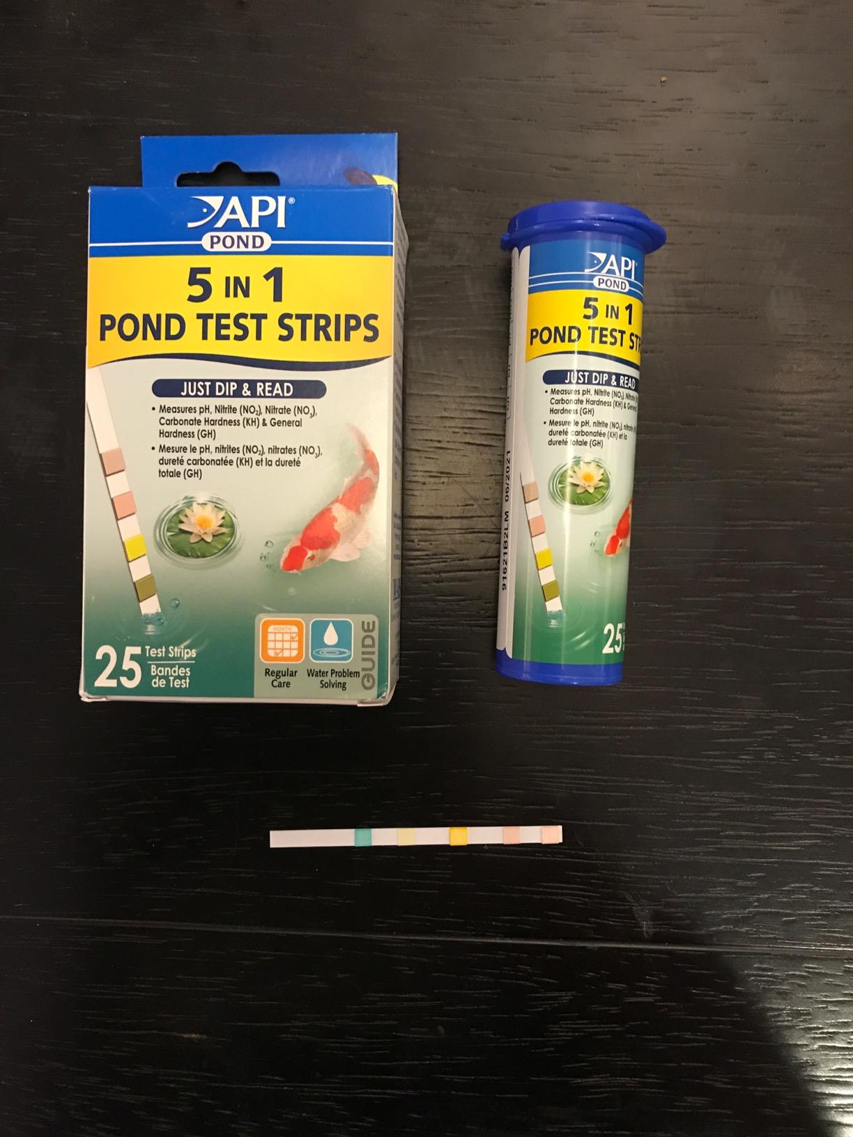 API POND 5 IN 1 POND TEST STRIPS Pond Water Test Strips 25-Count customer photo 1
