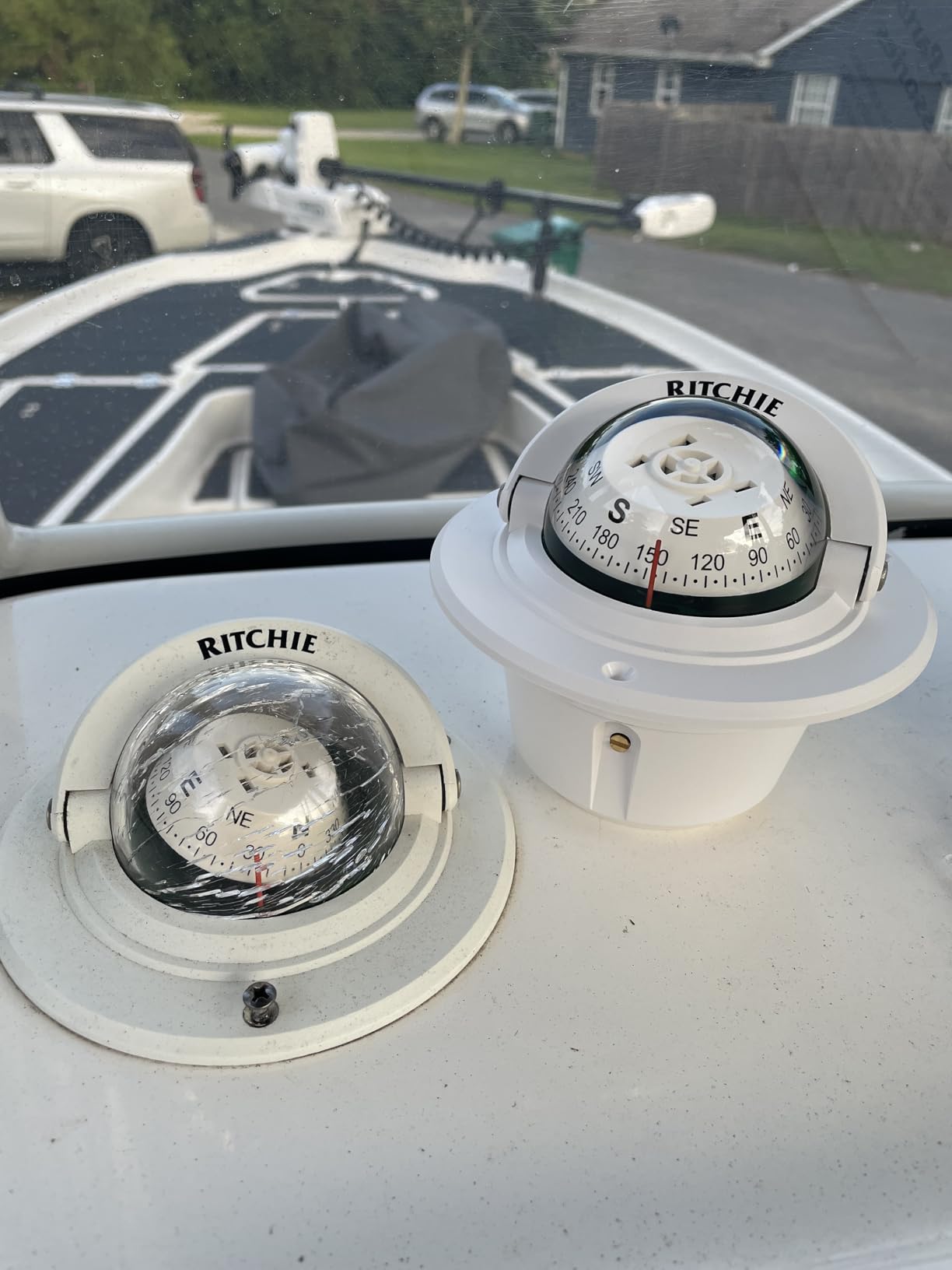 Ritchie Navigation Ritchie Explorer Flush Mount Compass, White (F-50W) customer photo 1
