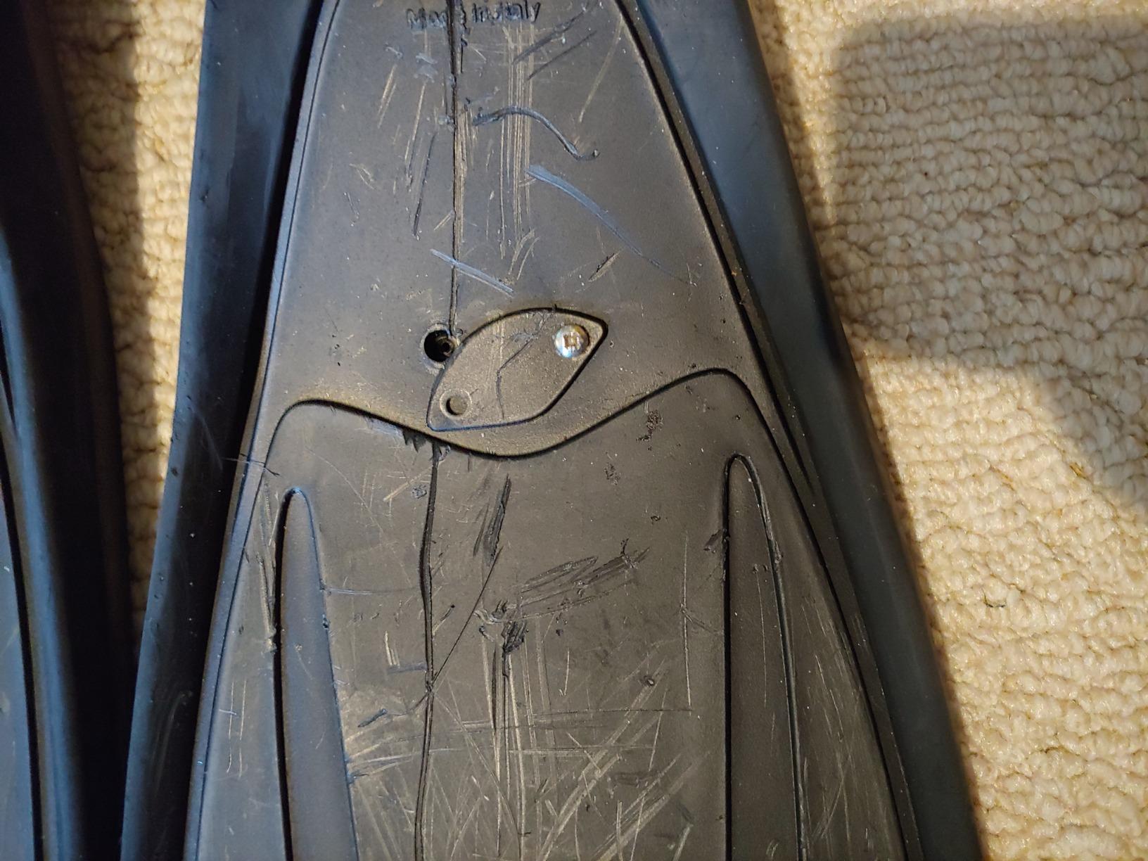 Mares Razor Pro Full Foot Swim Fins - Long Blade Flippers for Freediving & Spearfishing customer photo 1