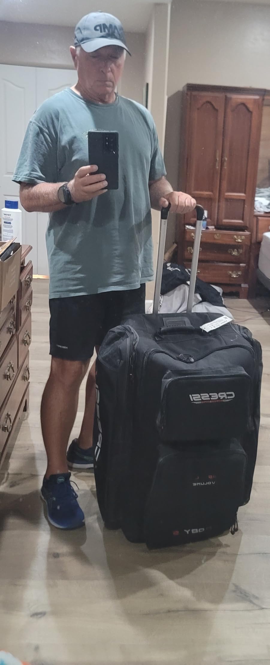 Cressi Strong Capacity Roller Luggage Bag with Backpack Straps - Moby 5 designed in Italy customer photo 1