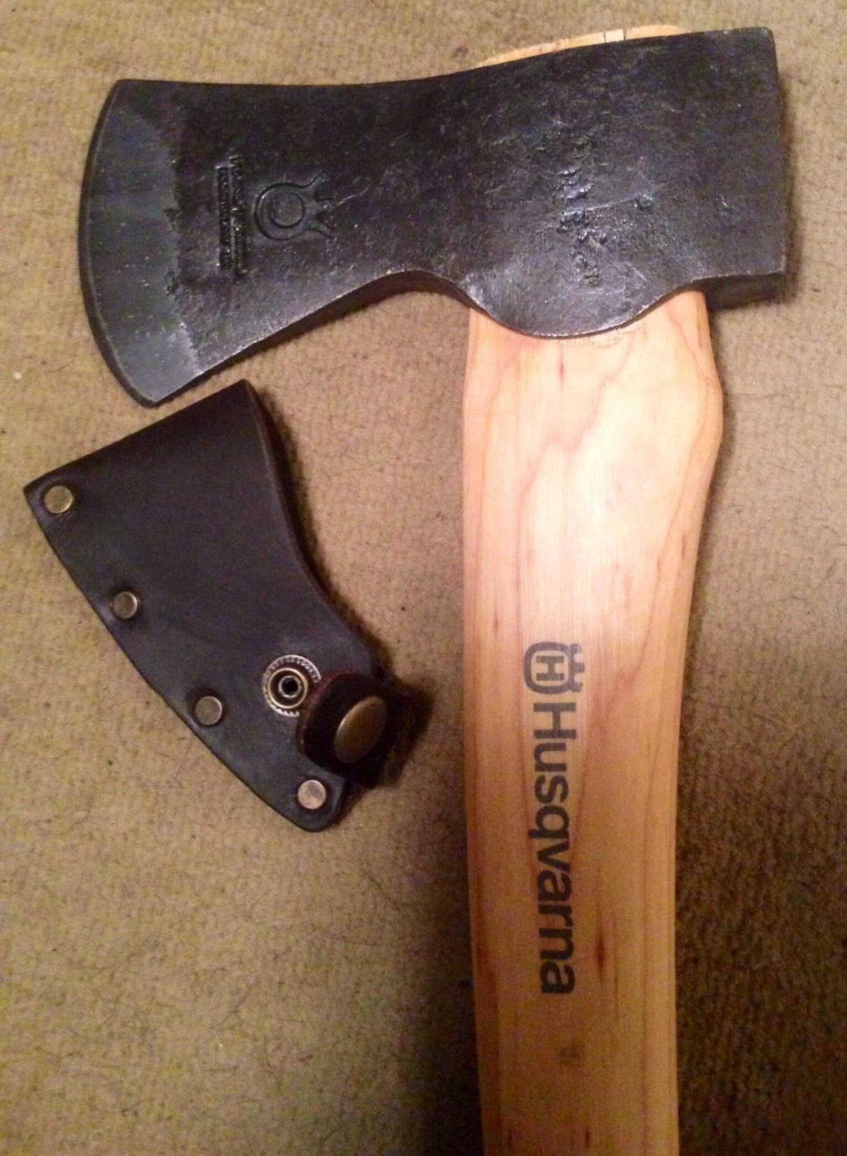 Husqvarna 26-Inch Wooden Multipurpose Axe with Leather Edge Cover customer photo 2