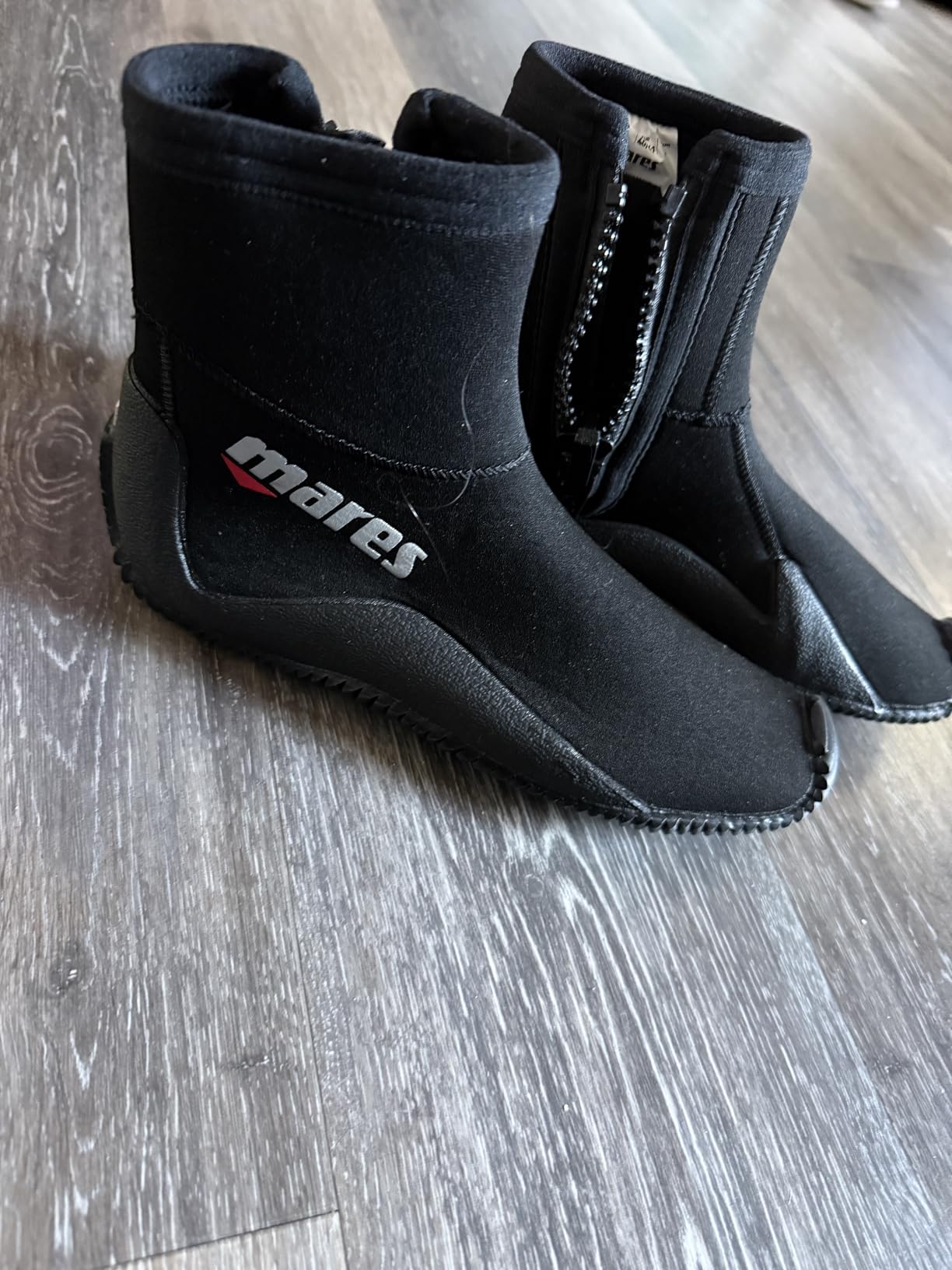 Mares Adult Classic 5mm Neoprene Scuba Diving Boots for Men & Women - Wide Toecap, Levelled Sole & Side Zip customer photo 1