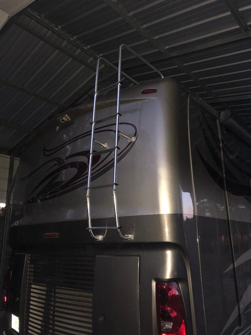 Stromberg Carlson LA-401 Universal Exterior RV Ladder, Heavy-Duty Rear Ladder for Travel Trailers & Campers, Roof Access, Durable Silver Finish, Easy Installation, Universal Fit customer photo 2