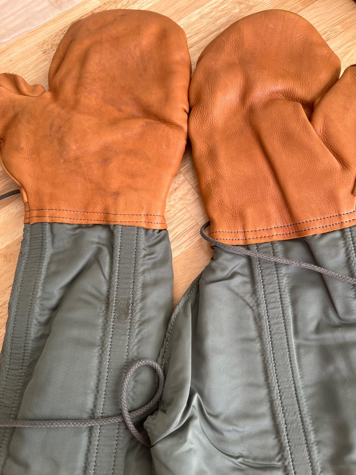 Flyers Mittens w/Wool Liner, Air Force Issue, Extreme Cold Weather customer photo 1