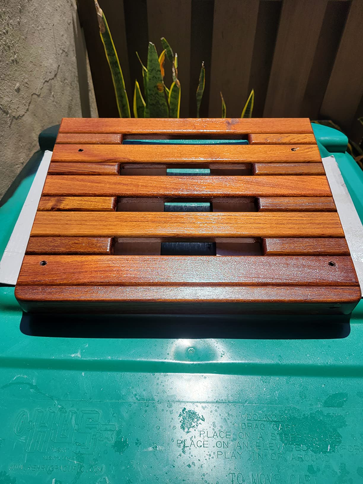 Whitecap Teak Whitecap 60918 Teak Swim Platform - 18