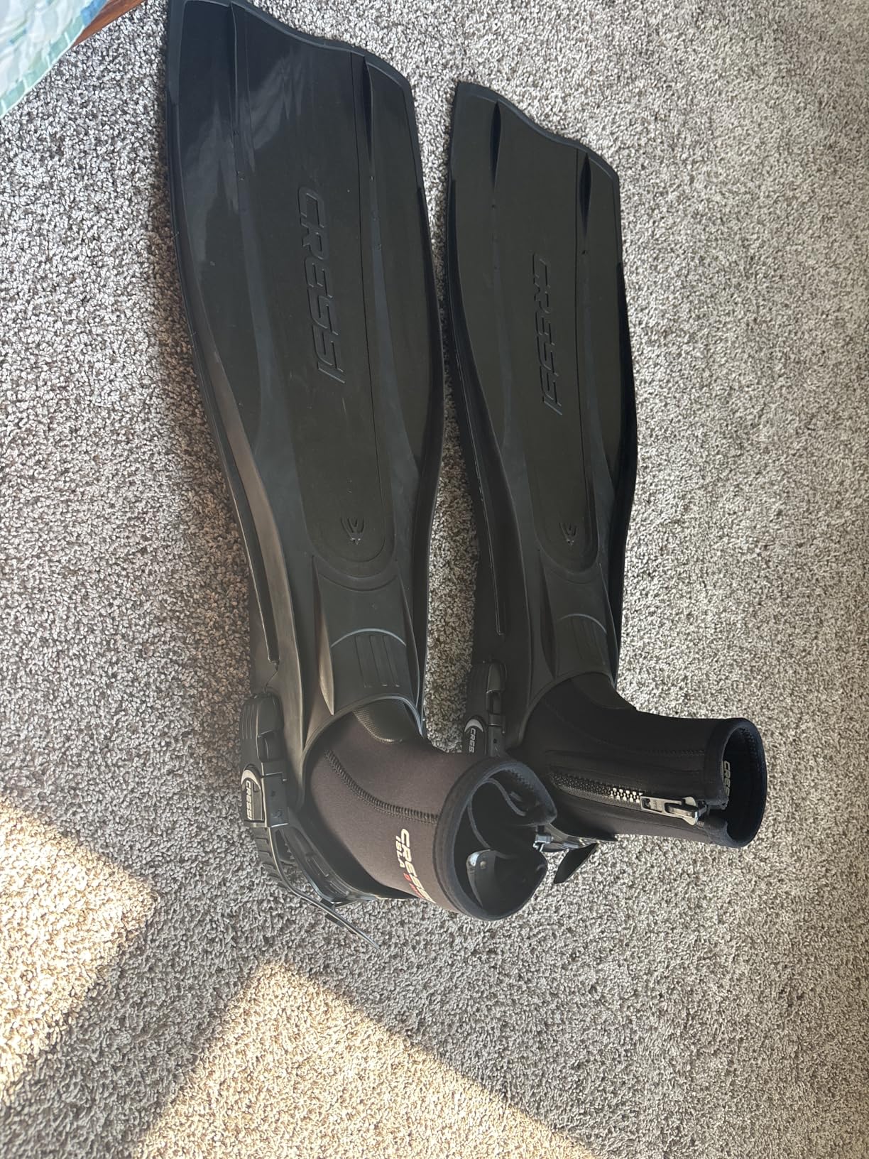 Cressi Adult Unisex Crew Water Boots for Scuba Diving, Surfing, Canyoning, 5 mm Neoprene - Isla customer photo 2