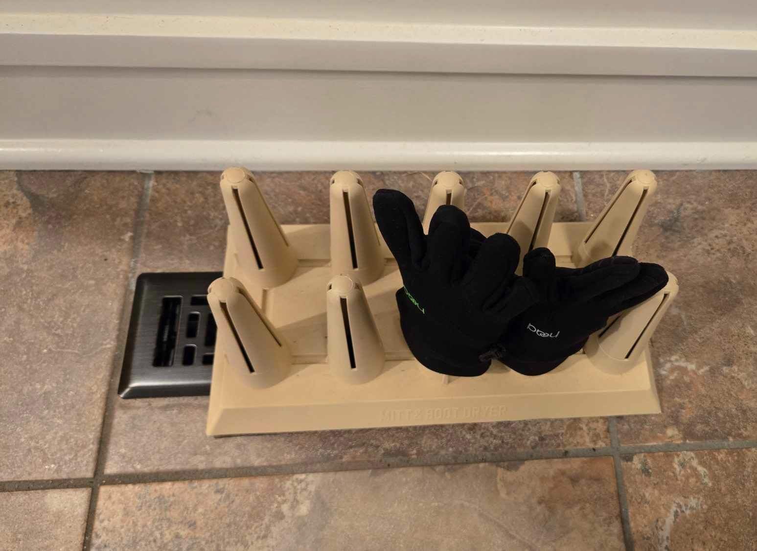 JiLi Plastic Mitten and Boot Dryer - 5 Pair customer photo 1