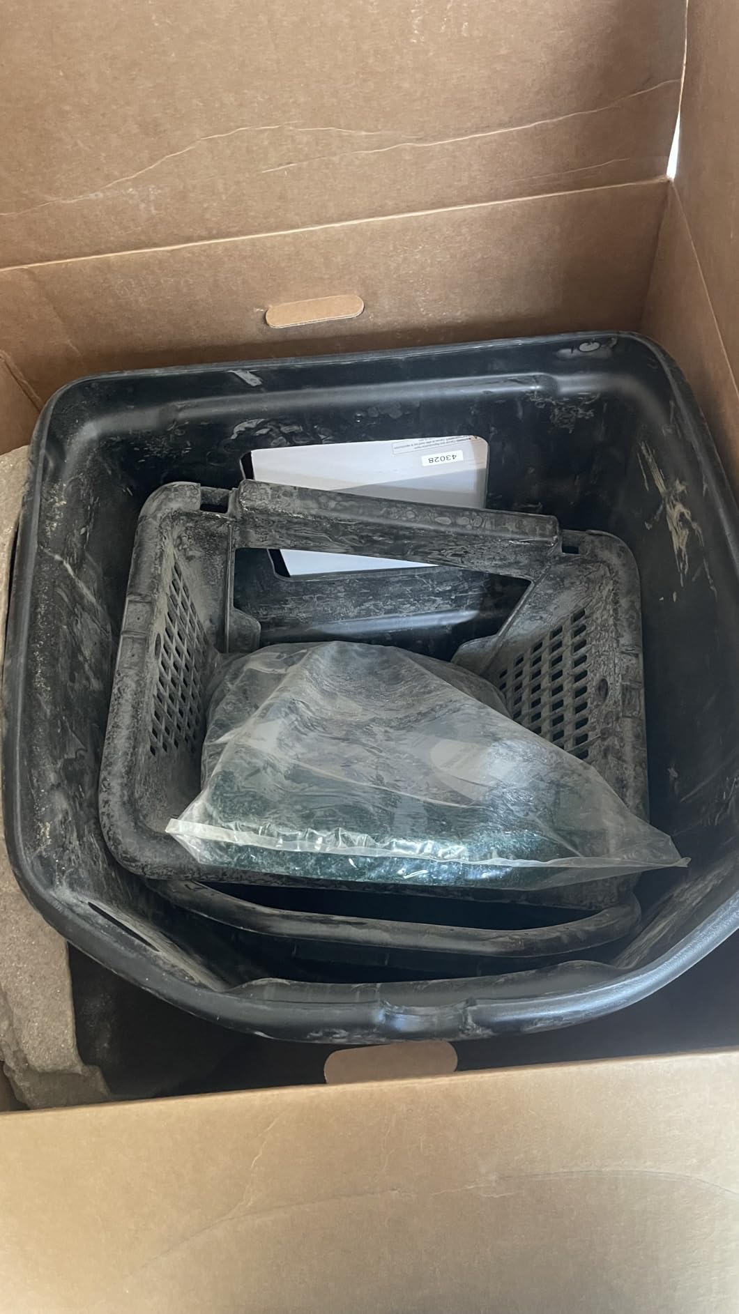 Aquascape Signature Series 400 Pond Skimmer, Surface Debris Removal with Rigid Basket and Filter Mat, Heavy-Duty Construction, Includes Faux Rock Lid, for Ponds Up to 400 sq. ft., 43021 customer photo 2