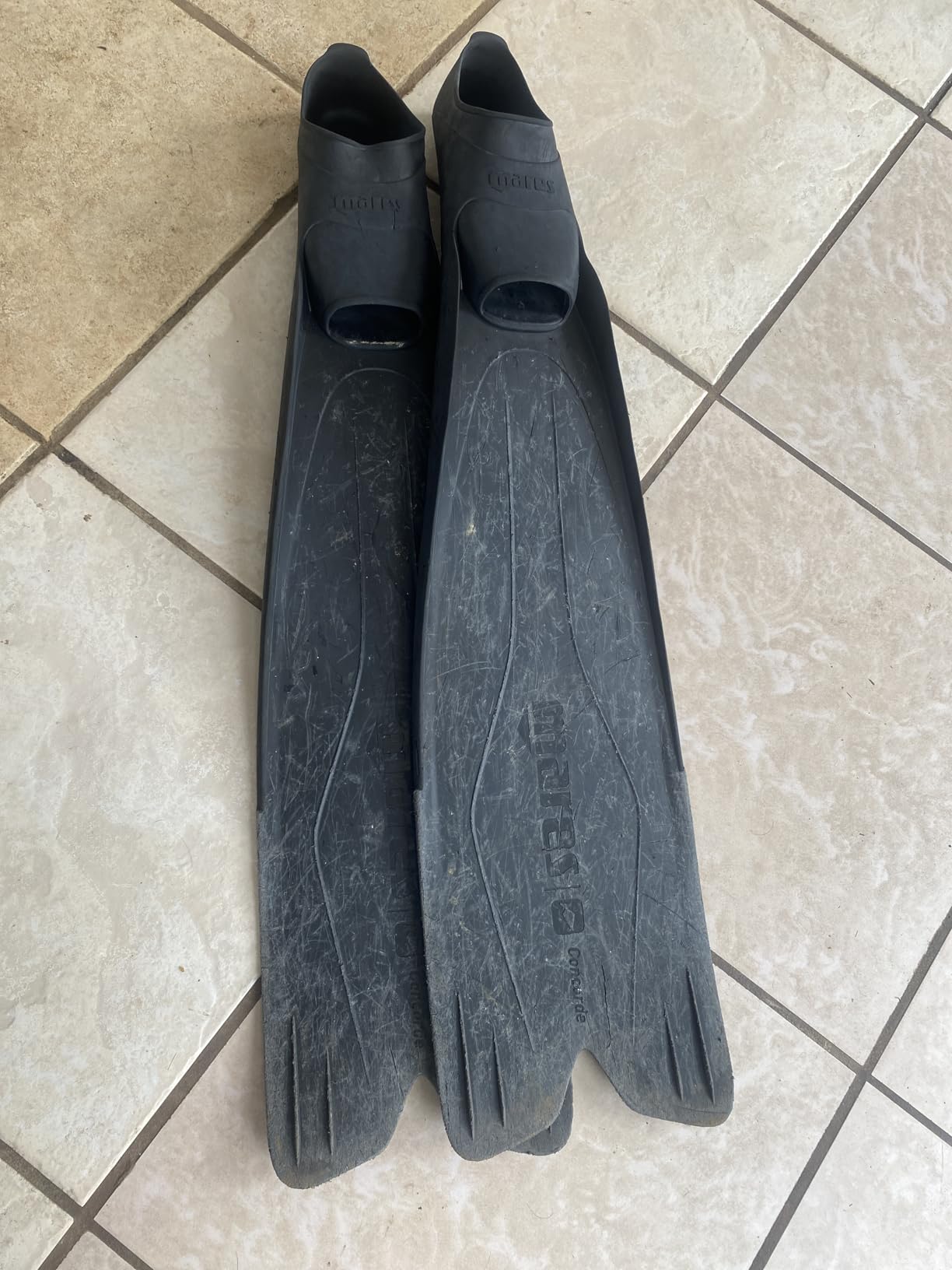 Mares Concorde Swim Fins - Long Blade Flippers for Swimming, Free Diving & Spearfishing customer photo 1