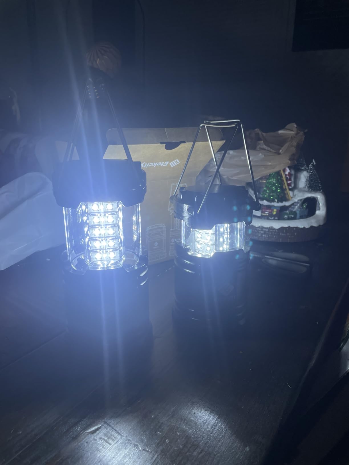 Etekcity LED Camping Lanterns, Battery Included, 4 Pack | Power Outages, Hurricane Preparedness, Camping Essentials, Emergency Kit, Water Resistant, Collapsible Design customer photo 1