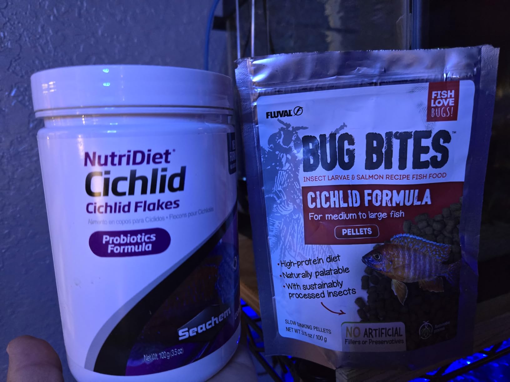Seachem NutriDiet Cichlid Fish Flakes - Probiotic Formula with GarlicGuard 100g, 3.52 Ounce customer photo 1
