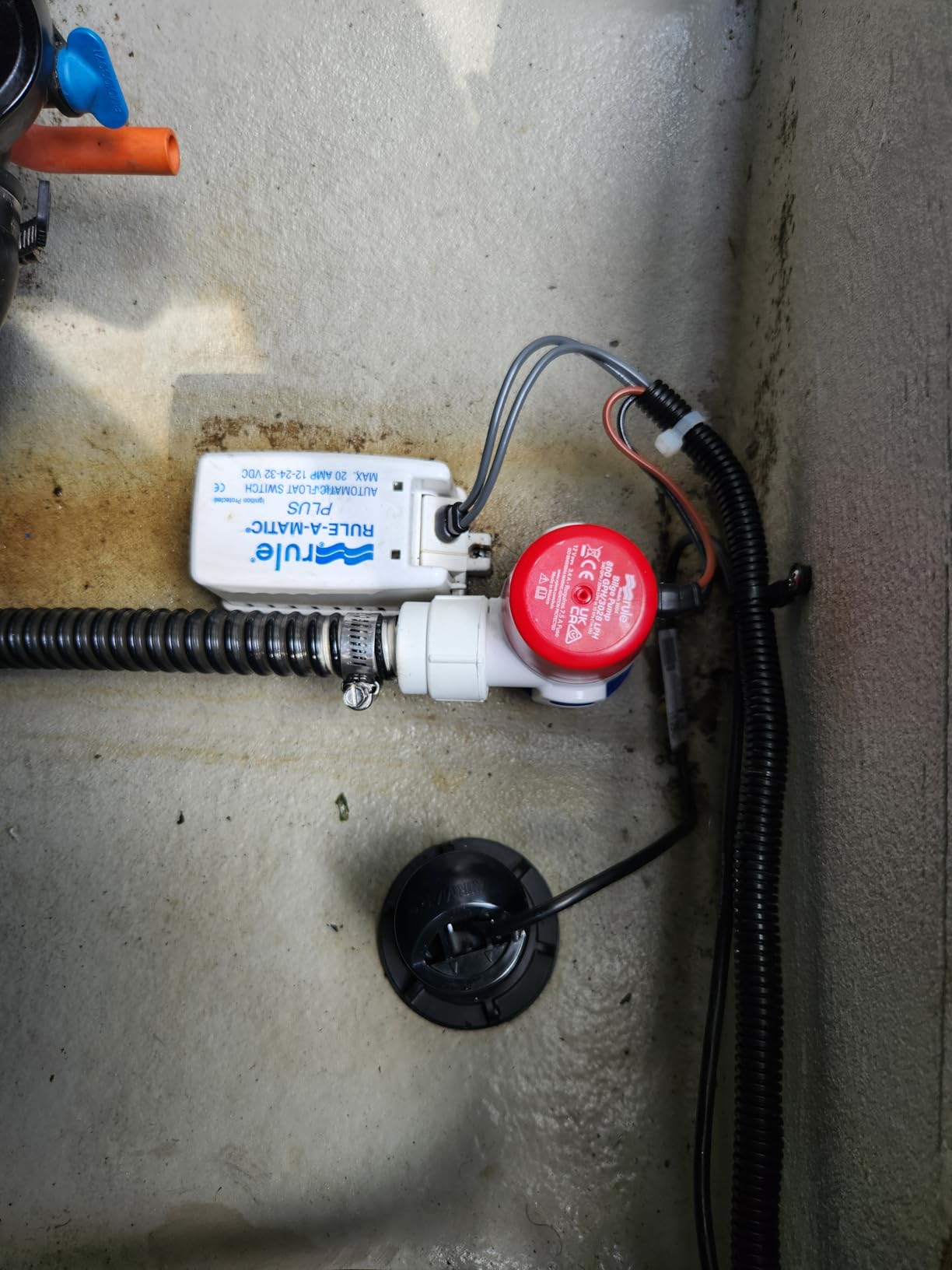 Rule 20DA, Standard Bilge Pump Non-Auto, Submersible, 800 GPH, 12V | Marine Bilge Pump for Boats with Thermal Cut-Off, Check Valve, Low Amperage, 3/4