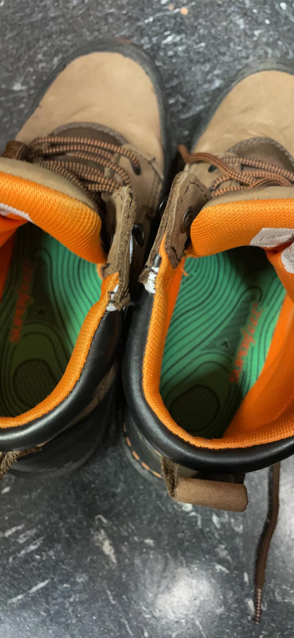 Superfeet Hike Support Insoles for Hikers with High Arch Support & Carbon Fiber Stabilizer - 9.5-11 Men, 10.5-12 Women customer photo 1