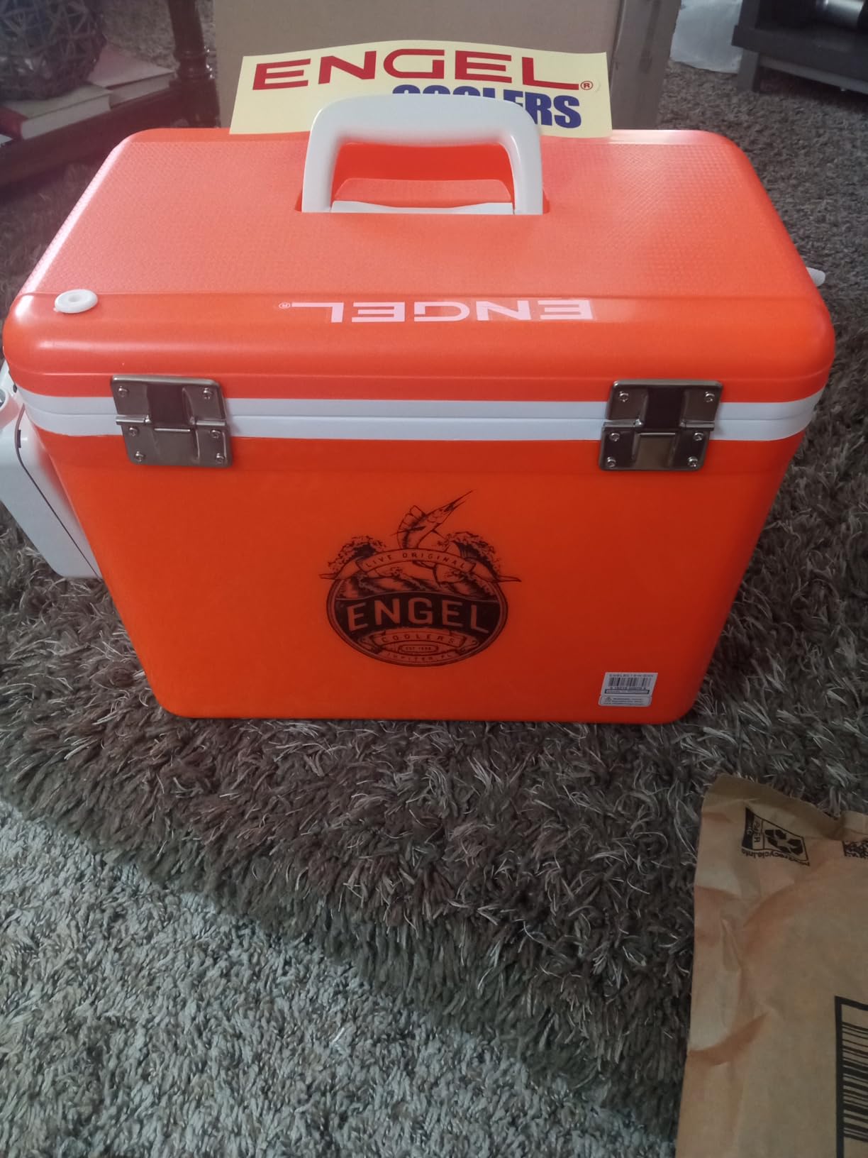 Engel Live Bait Cooler Box with 2nd Gen 2-Speed Aerator Pump - Portable Fishing Station & Minnow Bucket for Shrimp & Other Live Fish with Aerator - ENGLBC-N customer photo 1