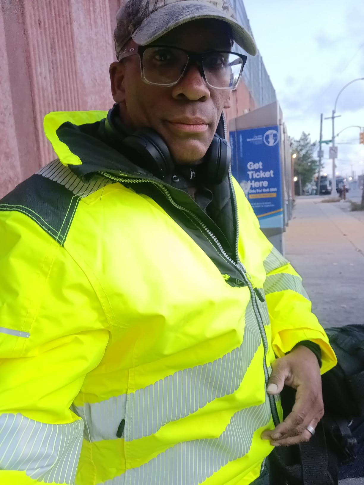 Portwest PW3 Hi-Vis Winter Jacket Work Safety Protective Reflective Waterproof Coat ANSI 3 customer photo 2