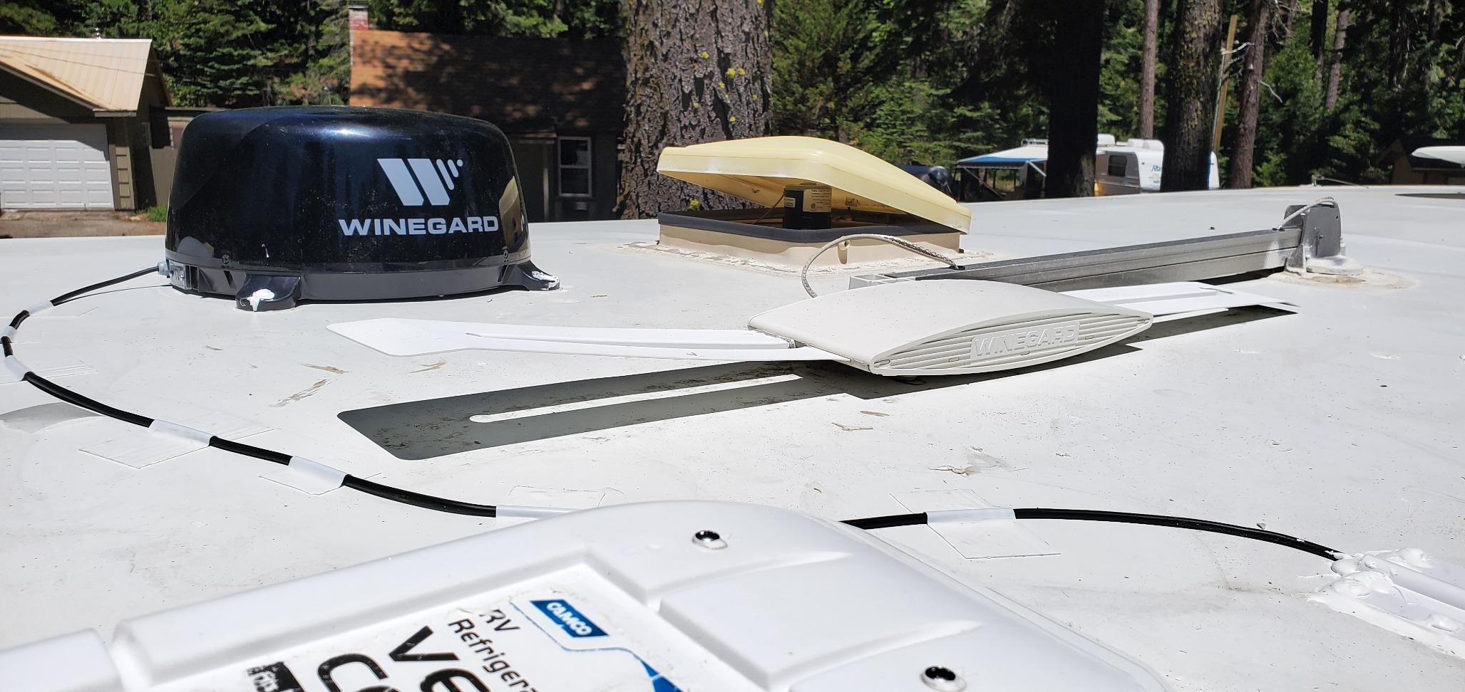 Winegard 434719 Connect 2.0 4G2 (WF2-435) 4G LTE and Wi-Fi Extender for RVs customer photo 2