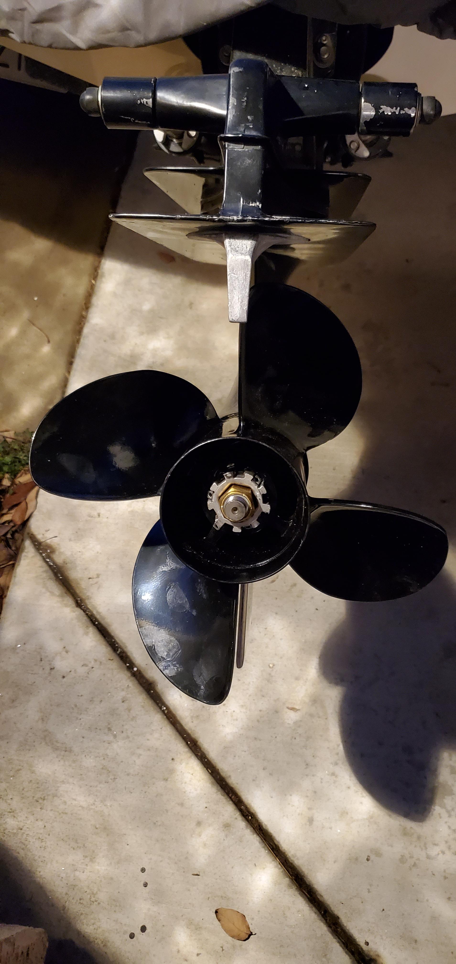 Turning Point Propellers 21501930 Hustler 4-Blade Aluminum Propeller for 90-300+hp Engines with 4.75