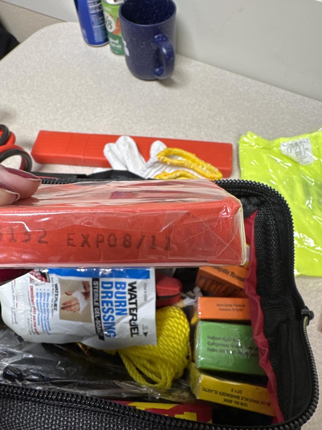 Thrive Emergency Car Kits for Vehicles - Roadside Emergency Car Kit (104 Pieces) - Car Kits for Emergency - Roadside Car Kit with Jumper Cables and Mini First Aid Kit customer photo 1