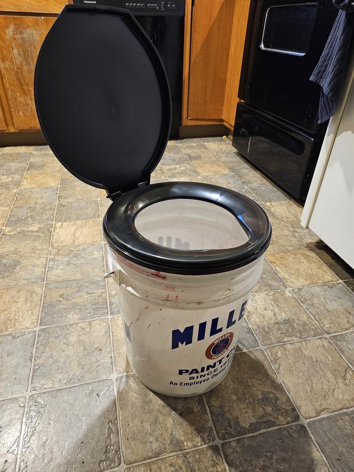 72 HRS Premium Portable Camping Toilet Seat with Lid for 5 Gallon Buckets customer photo 2