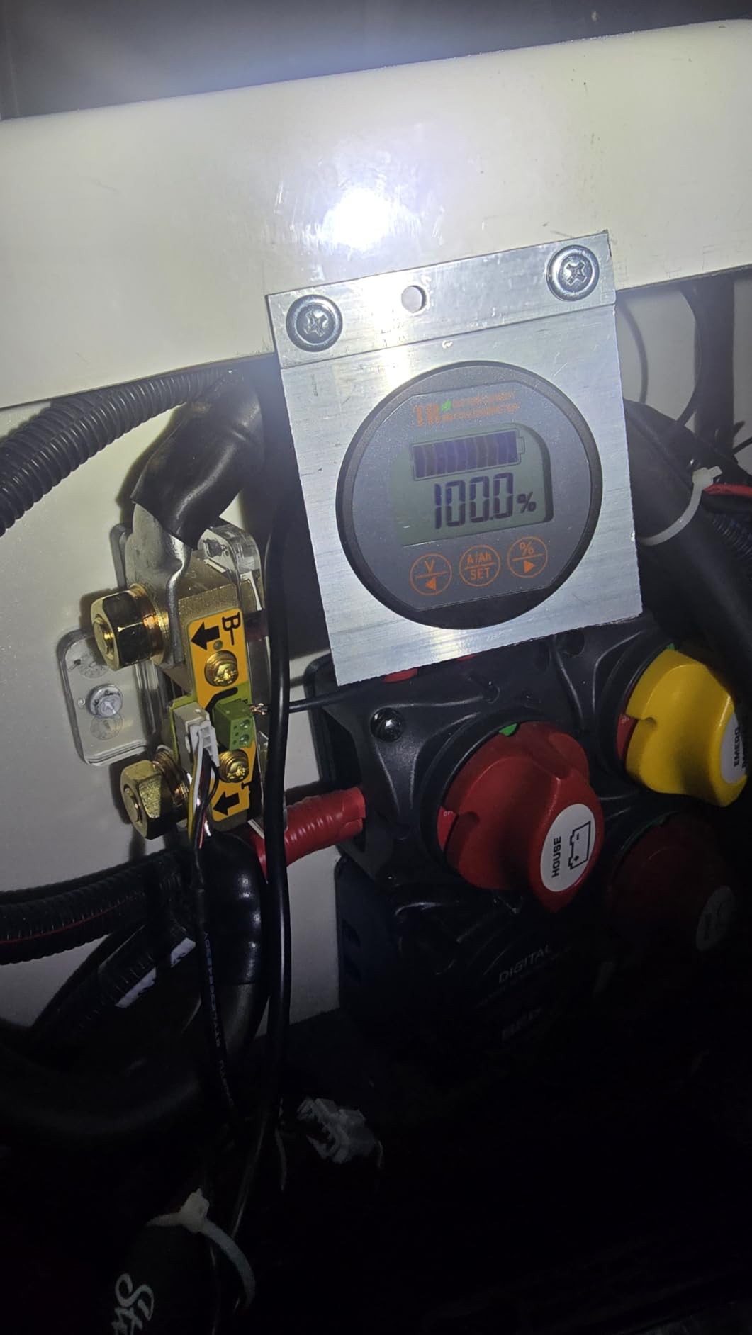 AILI TR16 Shunt Battery Monitor, 8-120V up to 500A Voltage Current Meter, State of Charge Display up to 999AH customer photo 1