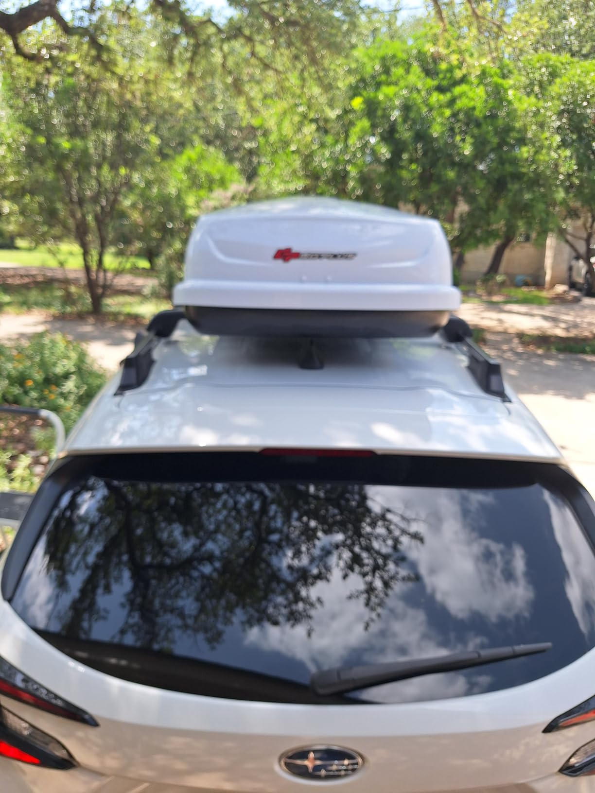 Goplus Rooftop Cargo Carrier Hard Shell, 14 Cubic Feet Waterproof Car Roof Cargo Carrier w/Dual Side Opening, Security Key, 165LBS Capacity, for 17 to 22.8 Wide Crossbar Rack, Vehicle Cargo Box customer photo 1