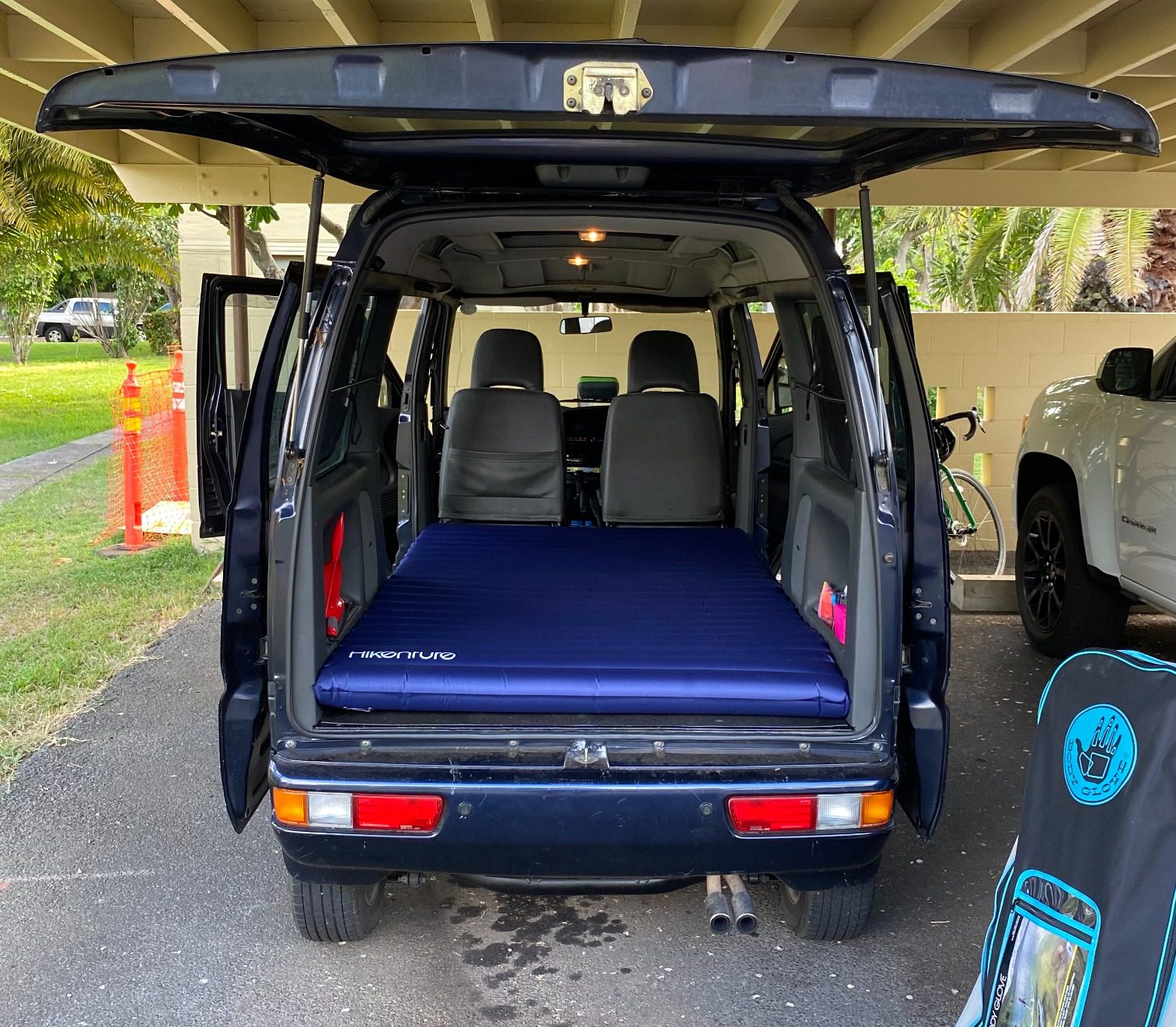 Hikenture Double Sleeping Pad, Extra Thick 3.75in Camping Mattress 2 Person, Queen Size Inflatable Air Mat, Lightweight and Compact, for Backpacking, Car Camping, Hiking, Tent, Cot (Navy Pumpsack) customer photo 1