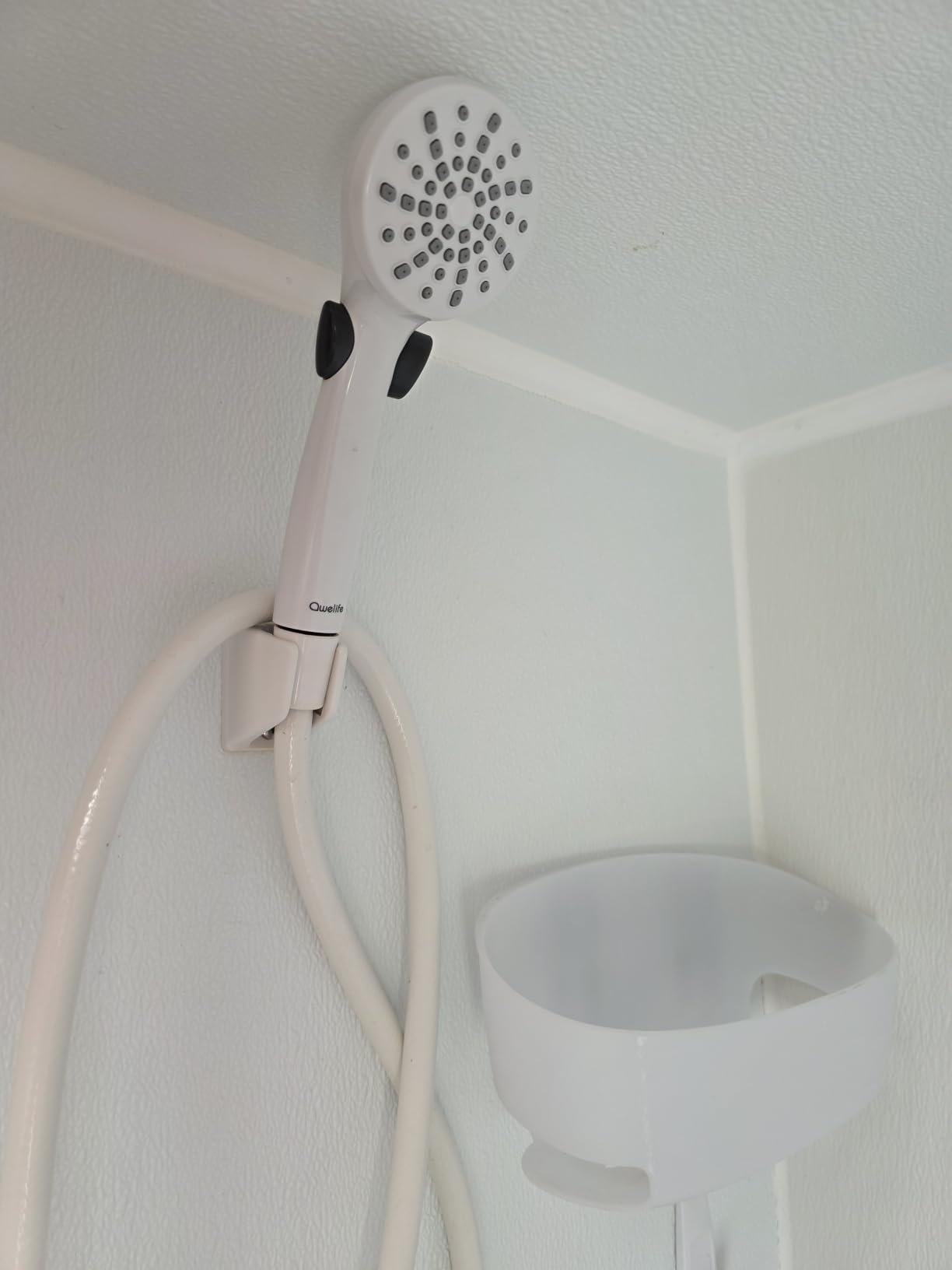 RV Shower Head with Hose and On Off Switch (Trickle), Water Saving High Pressure Shower Head with Hose Guide Ring, Shower Holder for RV, Camper, Van, Travel Trailer, Motorhome, Boat, White customer photo 2