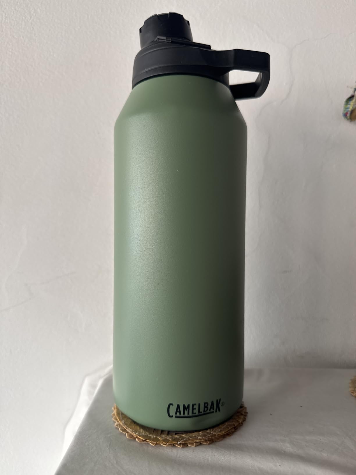 CamelBak Chute Mag Vacuum Insulated Stainless Steel Water Bottle, Magnetic Leak-Resistant Cap - 25 oz, Ideal for Hiking, Sports, and Everyday Hydration customer photo 1
