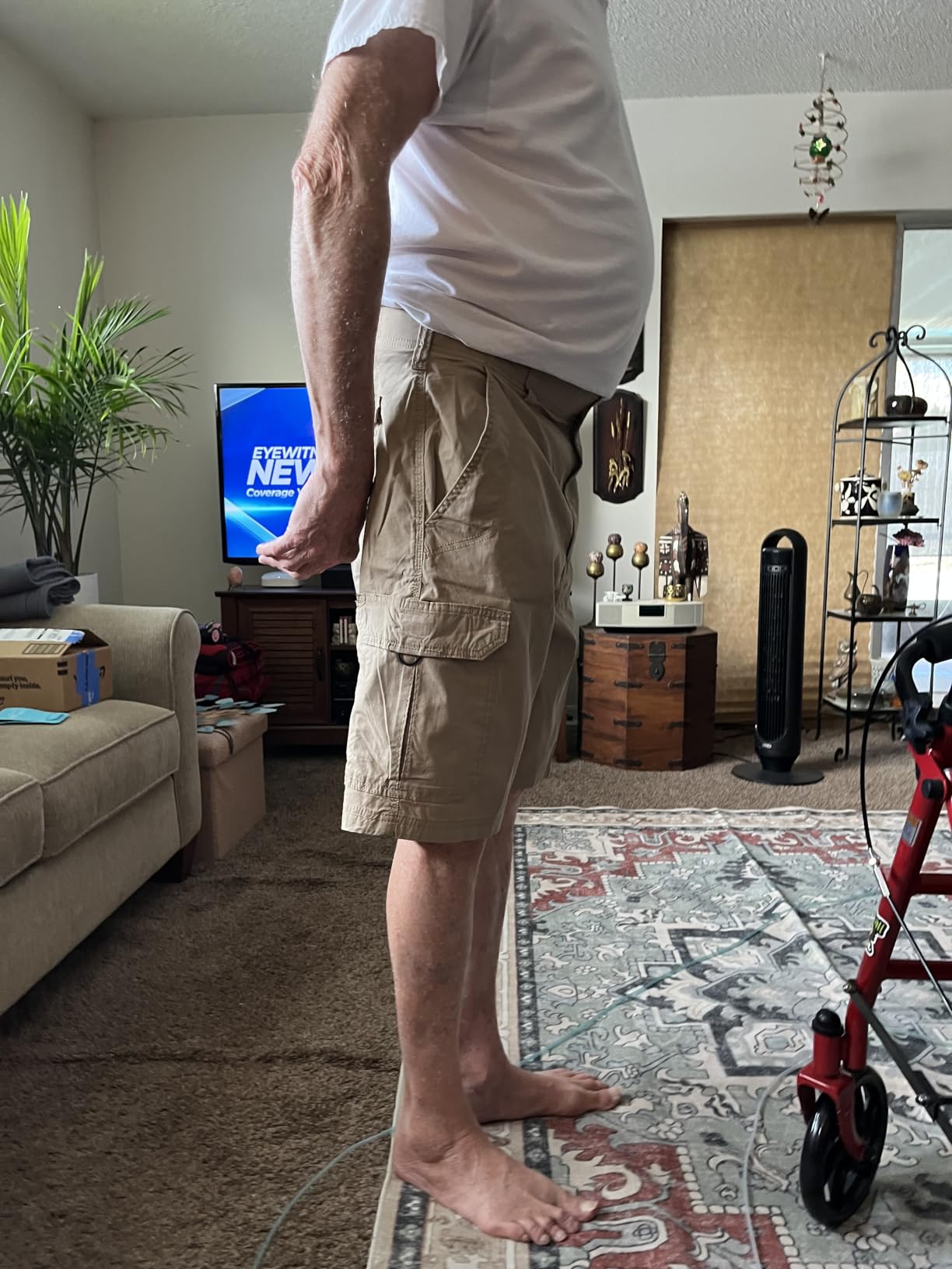 Lee Men's Extreme Motion Crossroad Cargo Short customer photo 1
