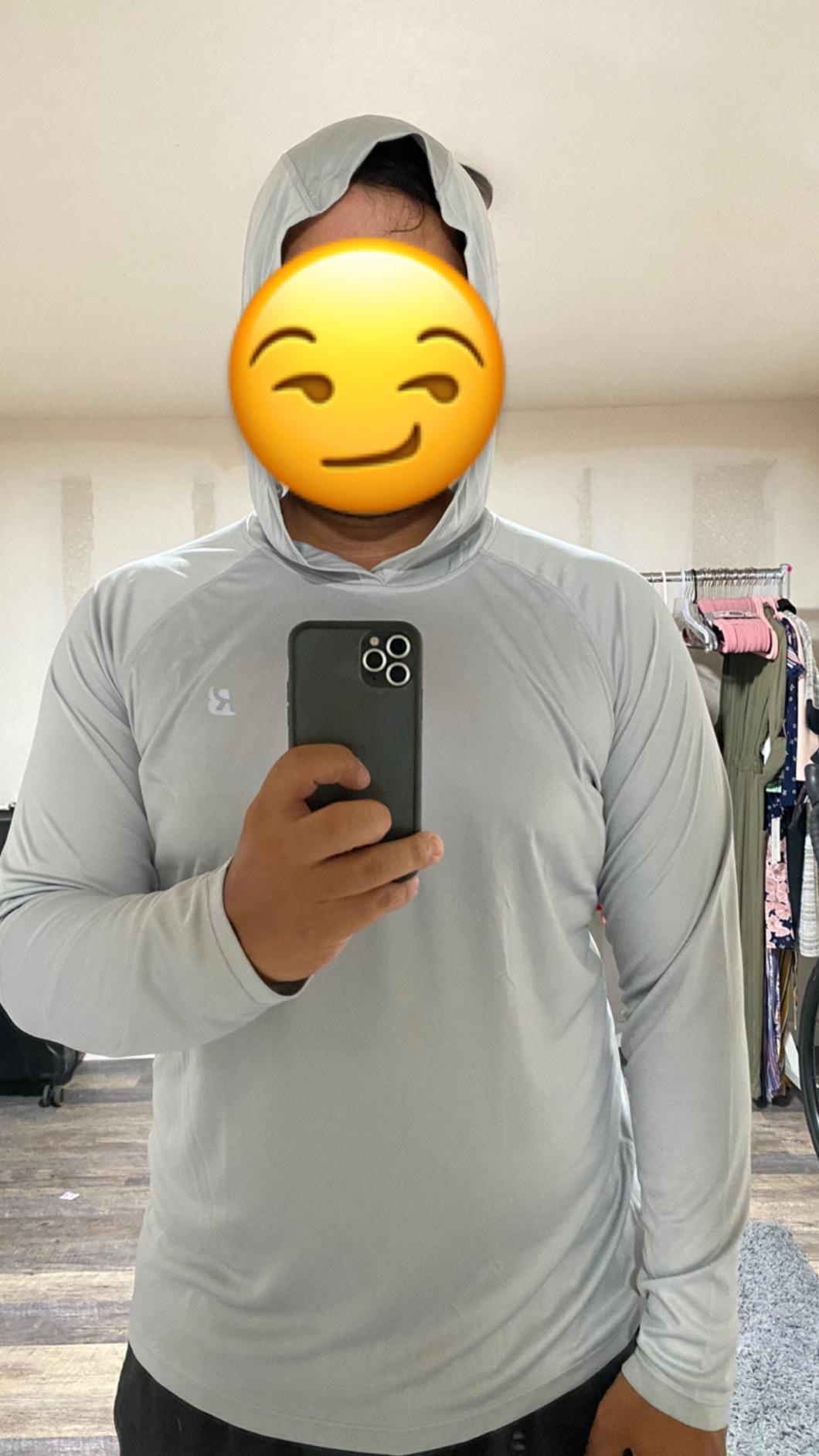 Roadbox UPF 50+ Fishing Shirts for Men, Long Sleeve UV Sun Protection Hoodie, Outdoor Hiking Running Swimming Rash Guard customer photo 2