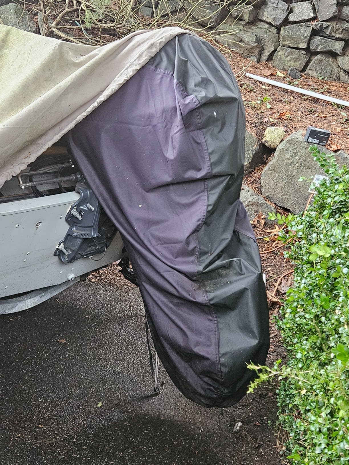 Boat Motor Covers 250-350 HP, Full Outboard Motor Cover, Black | Heavy duty 600d waterproof fabric, marine engine cover dustproof windproof for boat storage, fishing trips customer photo 1