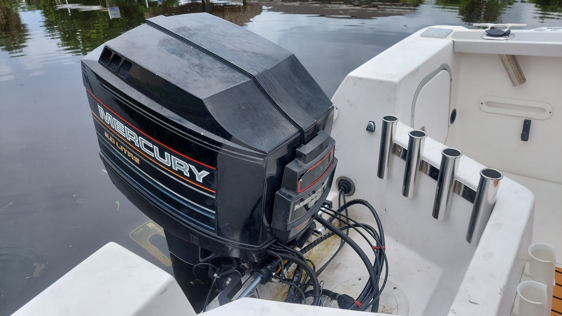 VEVOR Hydraulic Outboard Steering Kit, 90/150/300HP Helm Pump Marine Boat Hydraulic Steering System, 13.5 inch Steering Wheel with 10-26 ft Hydraulic Nylon Hose Option customer photo 1