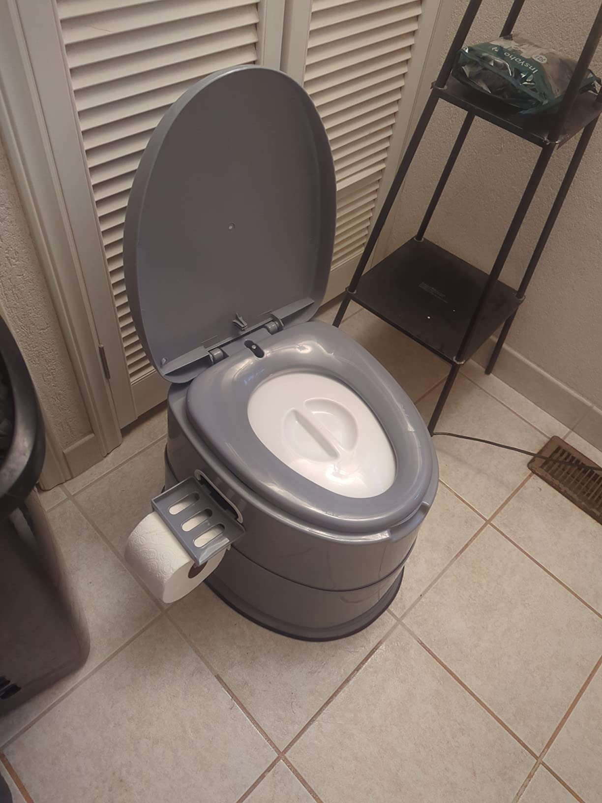 VINGLI Portable Toilet | Indoor Outdoor Commode w/Detachable Inner Bucket & Removable Paper Holder customer photo 2