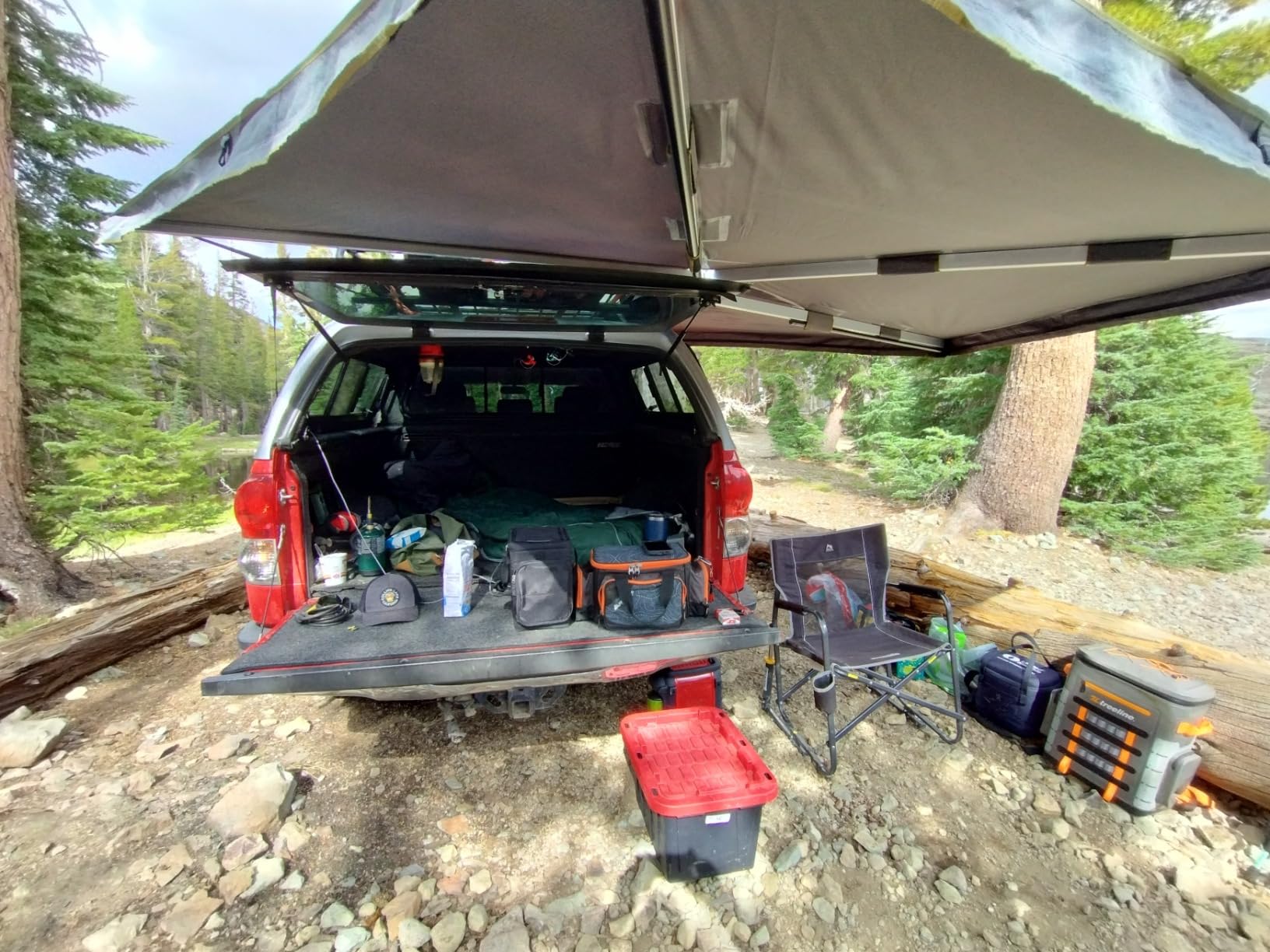 Overland Vehicle Systems 19569907 HD Nomadic 270 LT Awning Passenger Side | 80 Sq Ft of Coverage | Dark Gray Fabric with Travel Cover Included | Twist and Lock Technology | Weather-Resistant customer photo 1