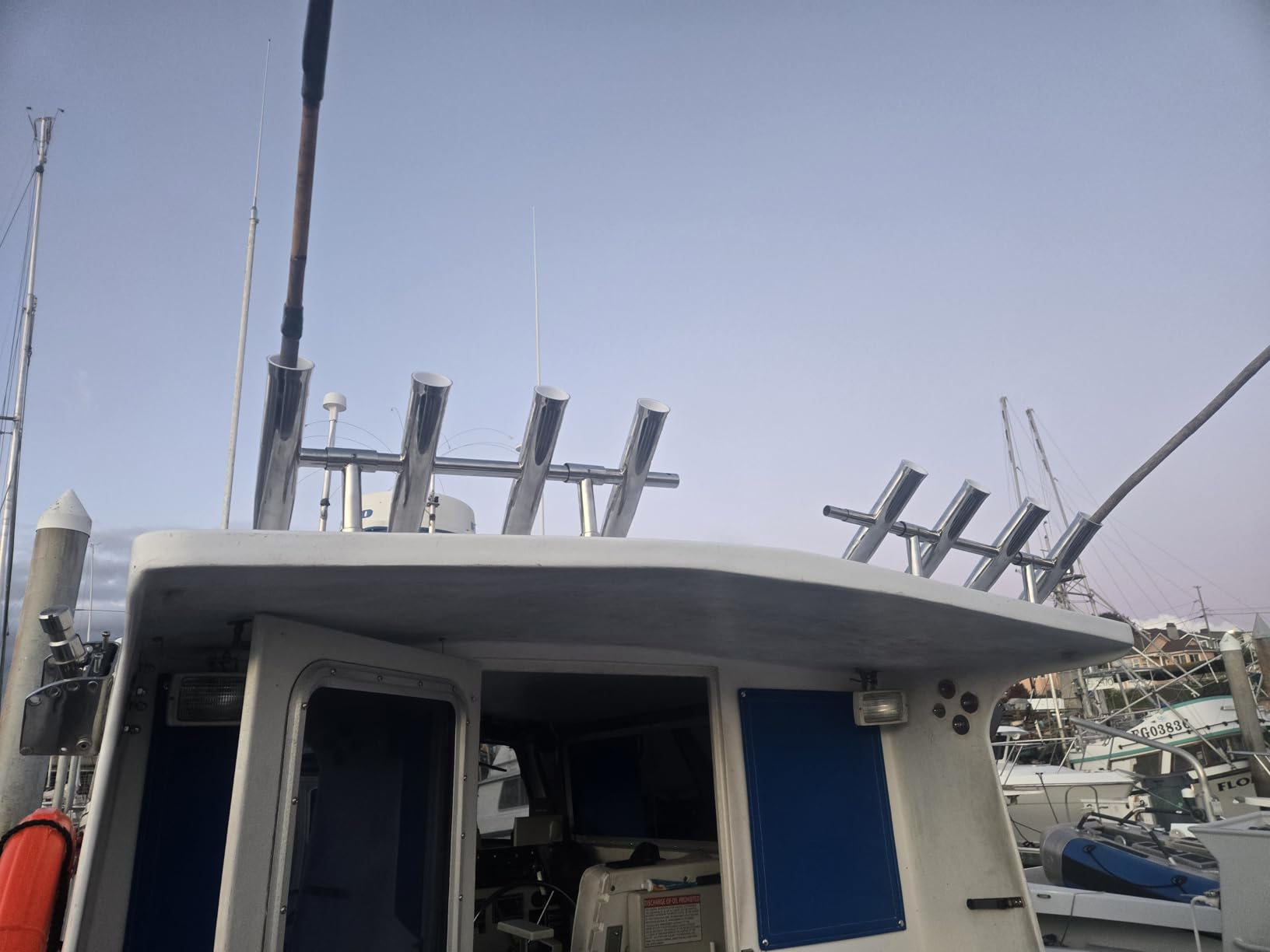 YaeMarine 5 Tube Stainless Rocket Launcher Rod Holders Rotated 360 Deg. | 5 Tube Stainless Steel Rocket Launcher Rod Holders Adjustable Can Be Rotated 360 Deg customer photo 1