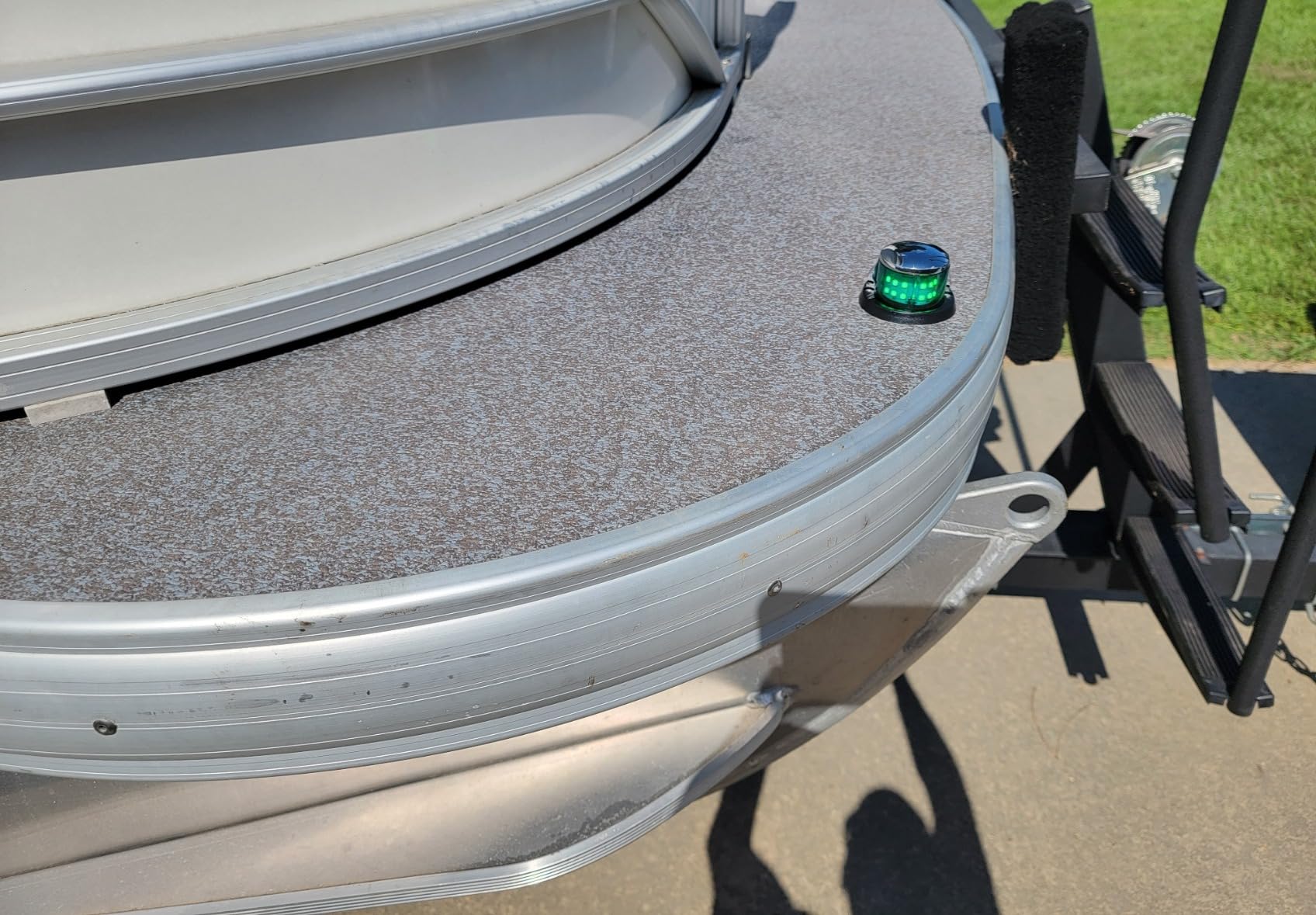 LED Boat Navigation Light Marine Red and Green Bow Light, Rust-Resistant IP67 5000K LED 3NM visible customer photo 1