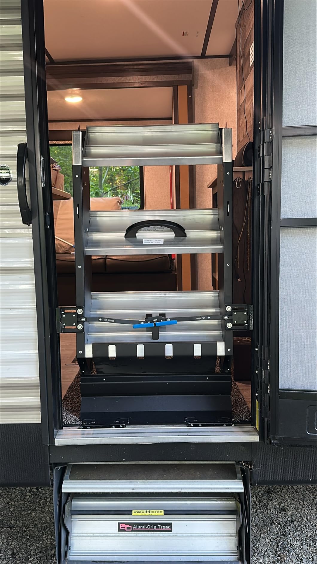 MORryde - STP-206 Step Above 2nd Generation RV Entry Step customer photo 2