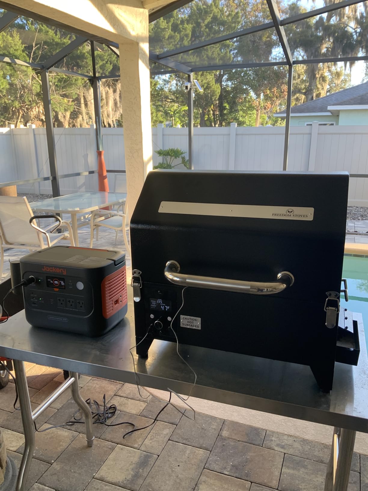 Freedom Stoves Portable Pellet Grill, 12V and 120V Dual Power, 85 lb Hopper customer photo 1