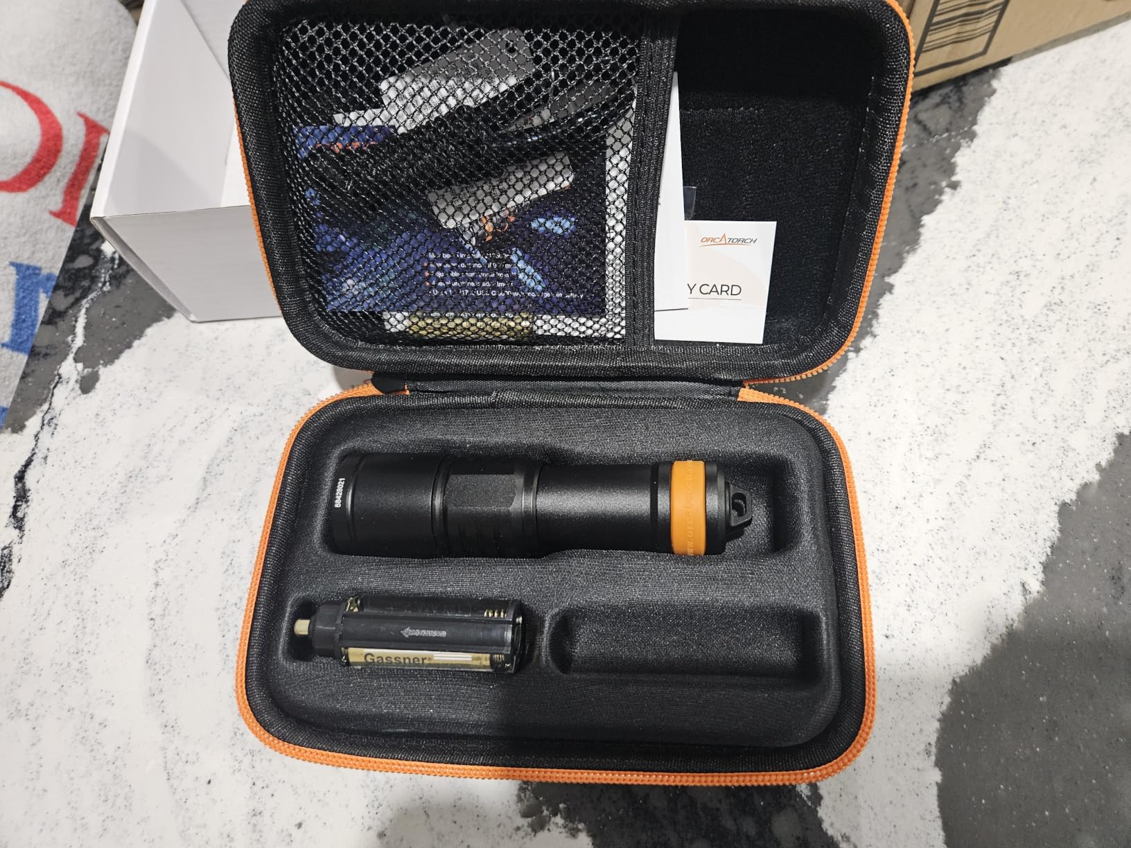 ORCATORCH D580 Compact Backup Dive Light, 530 Lumens Scuba Flashlight | 6 Degree Narrow Beam, Twist Switch, IP68 Waterproof, 150m Depth Rating, 3 AAA Batteries Included, Ideal for Night & Safety Diving customer photo 1