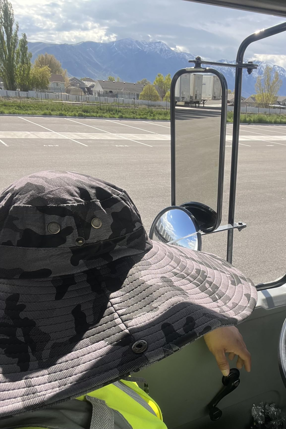 Leotruny Men Wide Brim Sun Hats UPF50+ Waterproof Breathable Bucket Hat for Fishing, Hiking, Camping customer photo 2
